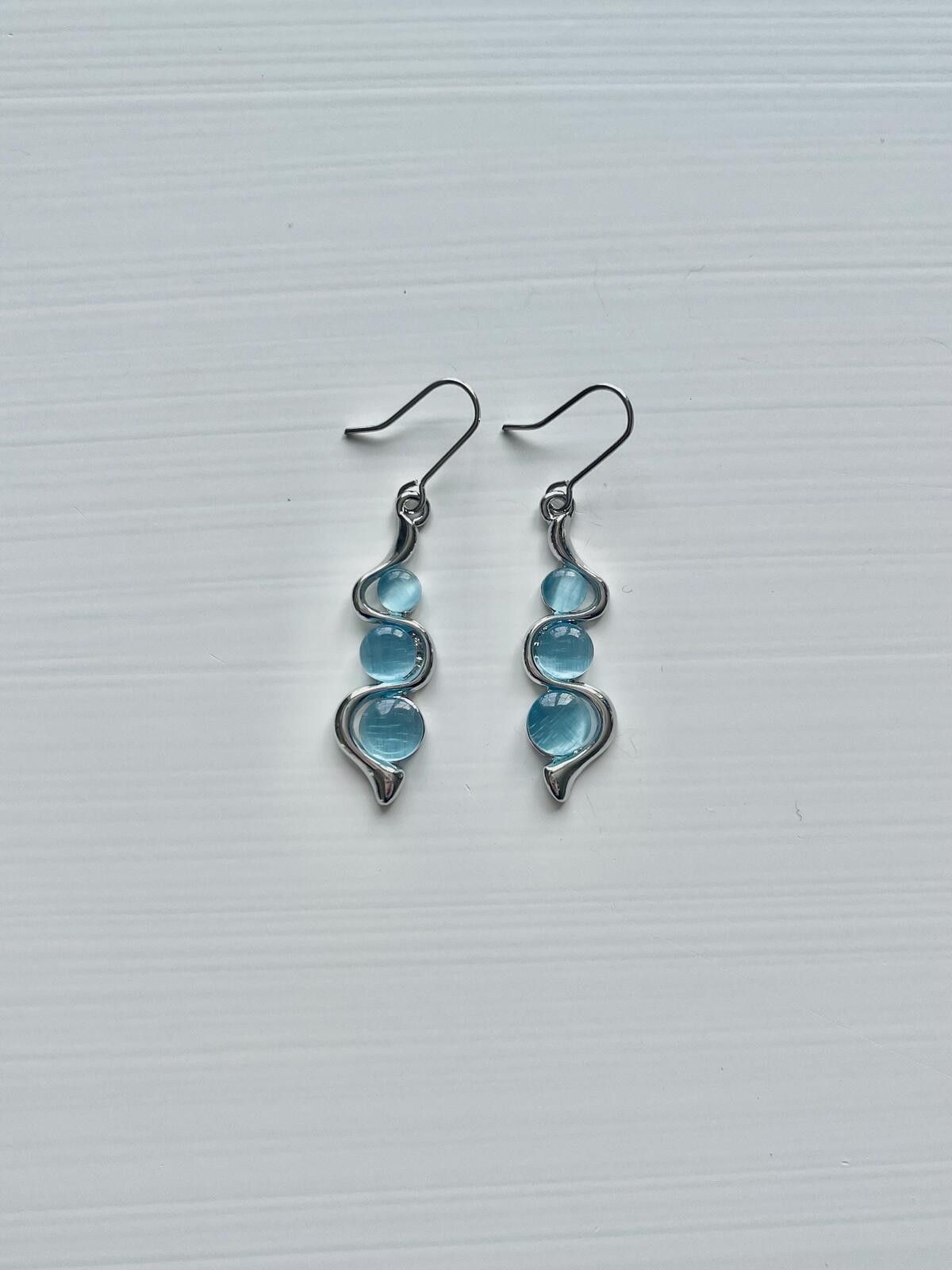 Other Silver light blue gem dangle drop earrings Size ONE SIZE - 3 Thumbnail