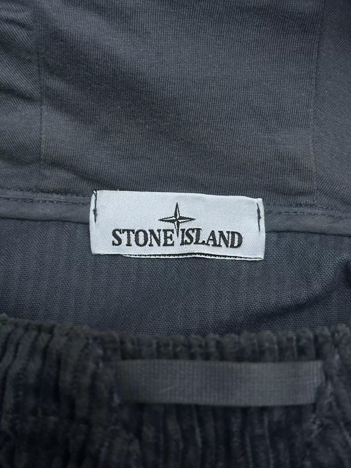 Stone Island Stone Island 23FW Corduroy Multi-Pkt Hooded Jacket Black S Size US S / EU 44-46 / 1 - 4 Thumbnail