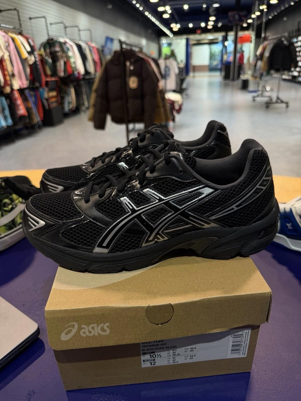 Asics ASICS Gel-1130 Black Pure Silver Men (10.5) 1201A906-001 NEW Size US 10.5 / EU 43-44 - 4 Thumbnail