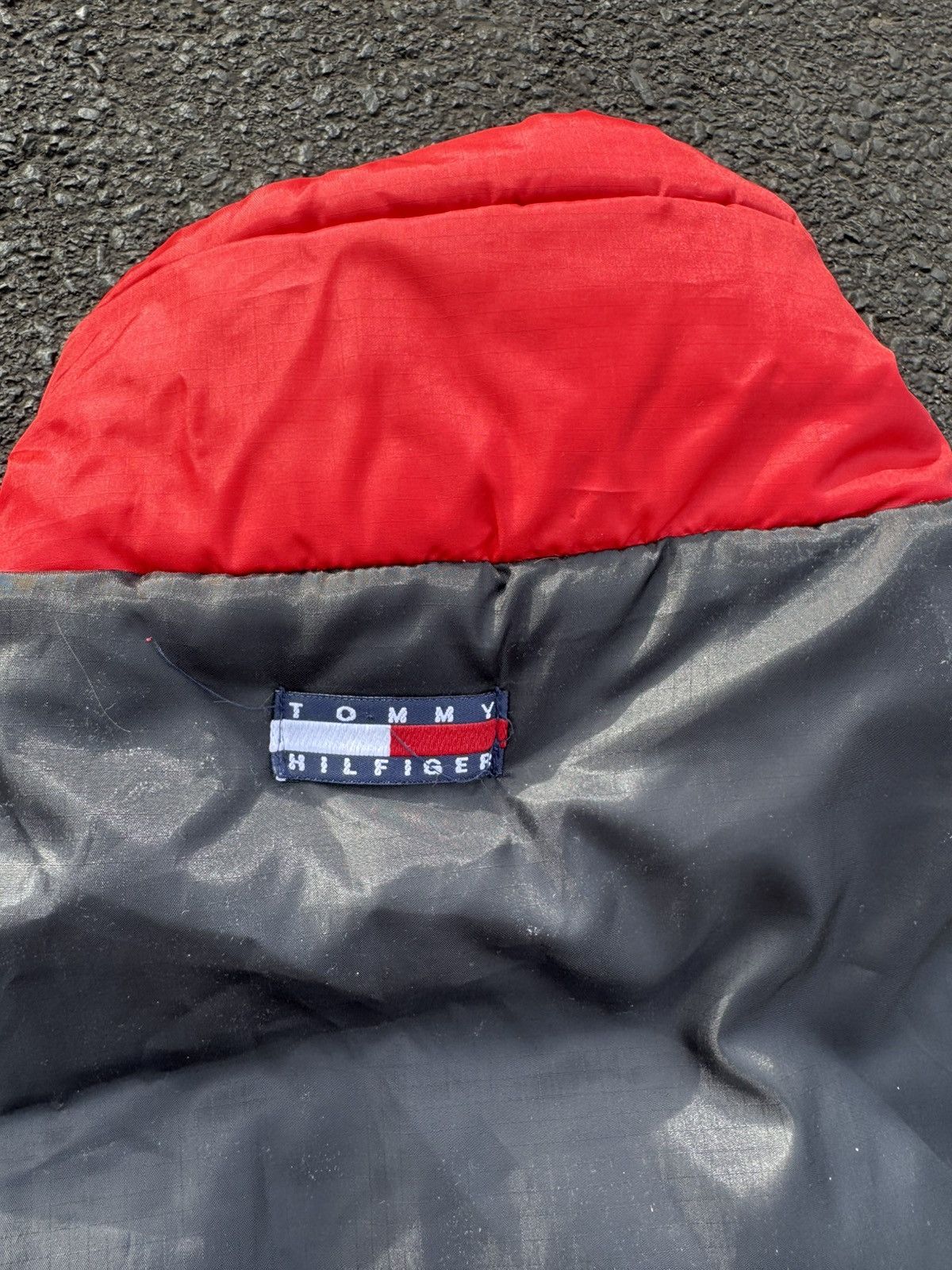 Tommy Hilfiger × Vintage Tommy Hilfiger 90’s Hip Hop Rap Puffer Bubble Jacket Coat Size US XL / EU 56 / 4 - 11 Thumbnail