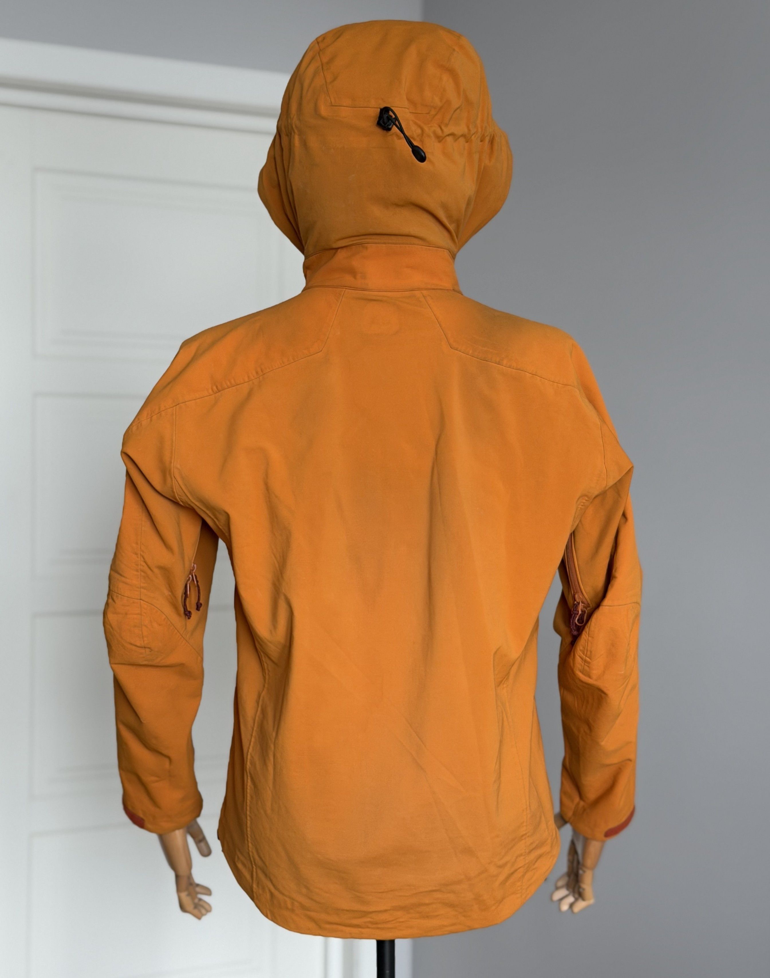 Arc'teryx ARC'TERYX Windstopper Yellow Hooded Jacket Outdoor Trekking Size US S / EU 44-46 / 1 - 8 Thumbnail