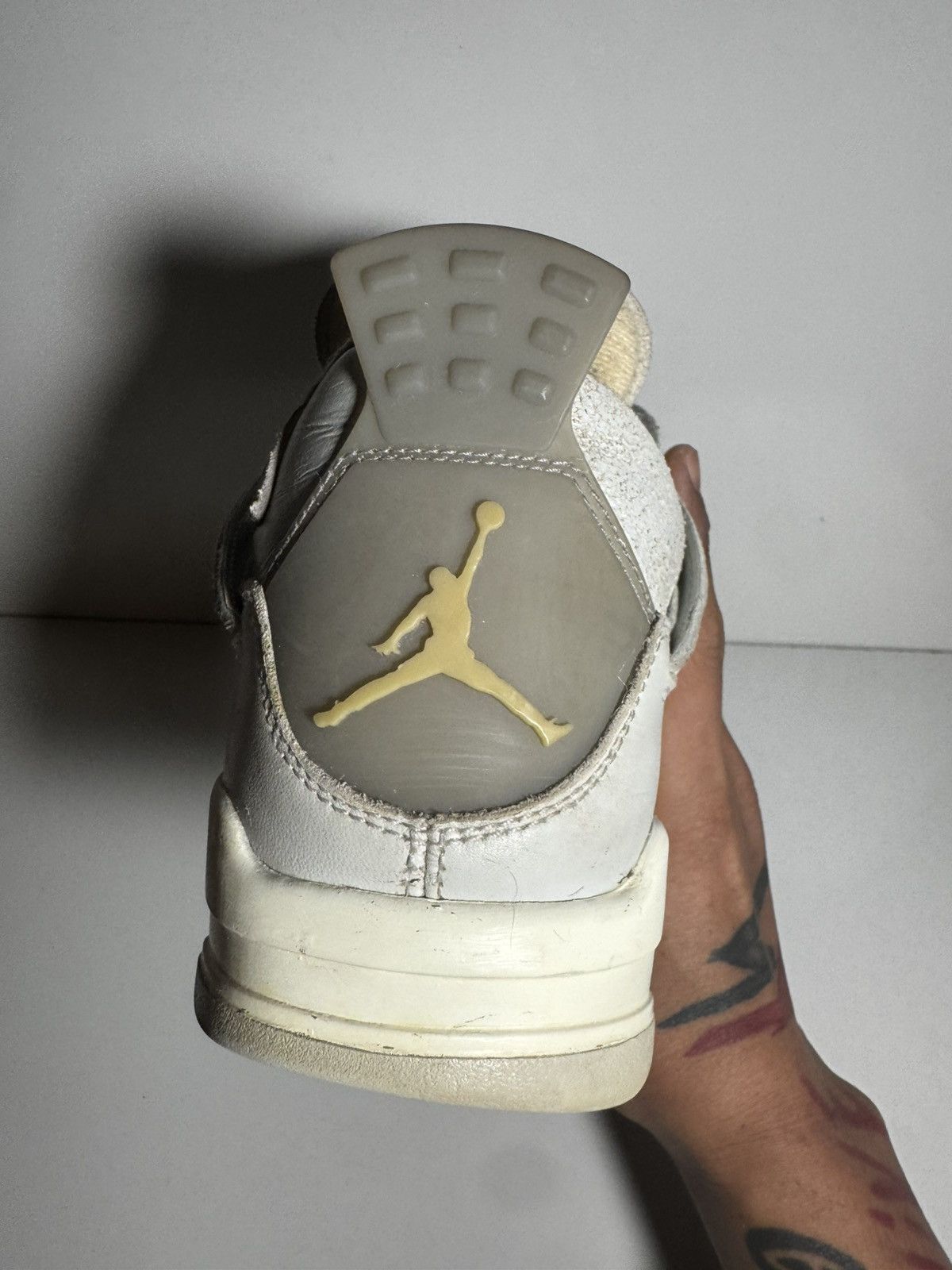 Jordan Brand Air Jordan 4 Retro SE Craft "Photon Dust” Size US 9 / EU 42 - 4 Thumbnail