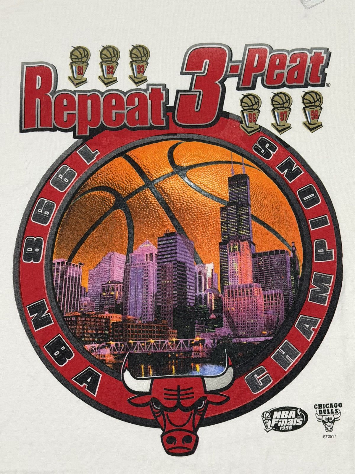 Starter Vintage 90s Chicago Bulls Repeat 3Peat 1998 NBA World Champs Size US XXL / EU 58 / 5 - 5 Thumbnail