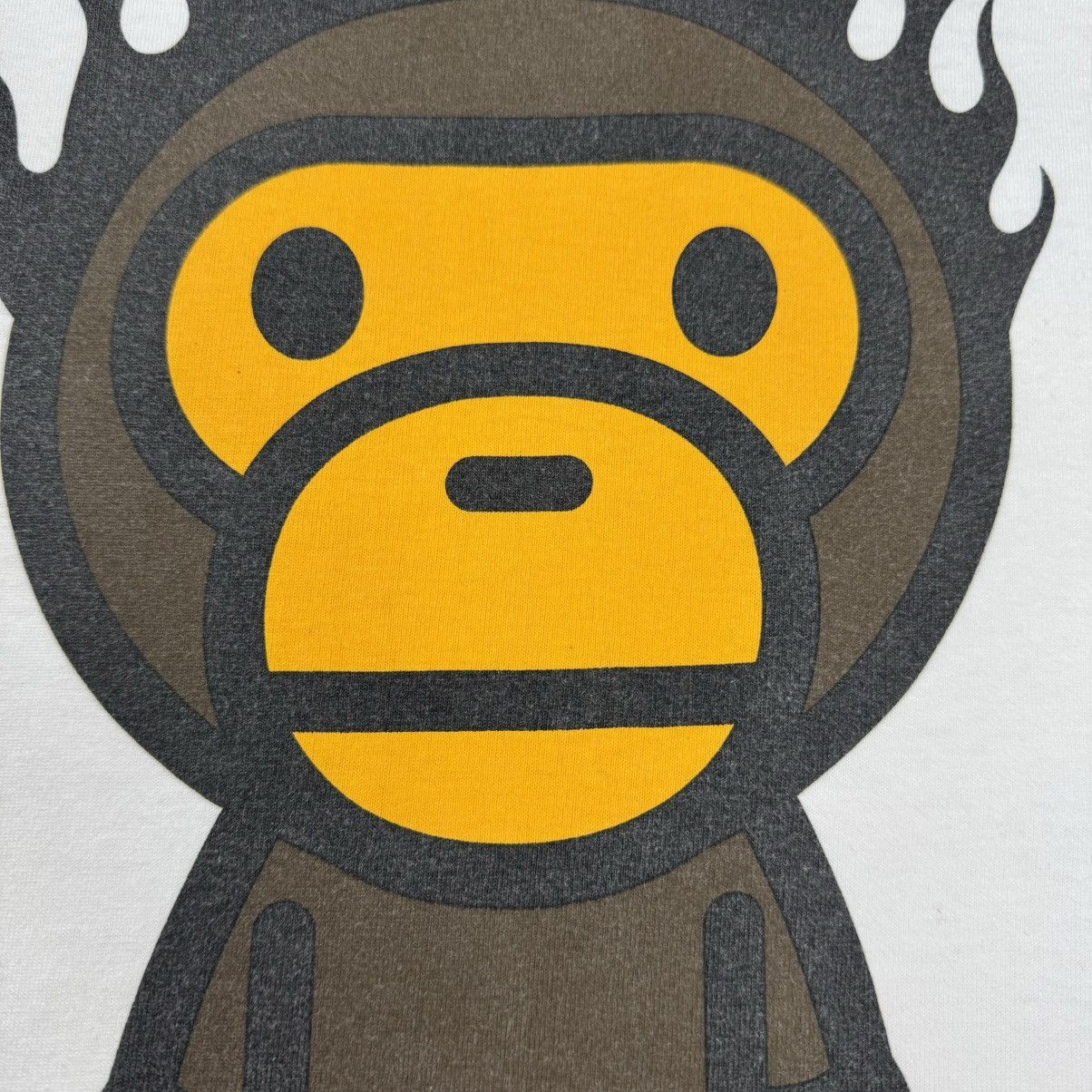 Bape Bape Baby Milo Flame Rare T-shirt Size US L / EU 52-54 / 3 - 7 Thumbnail