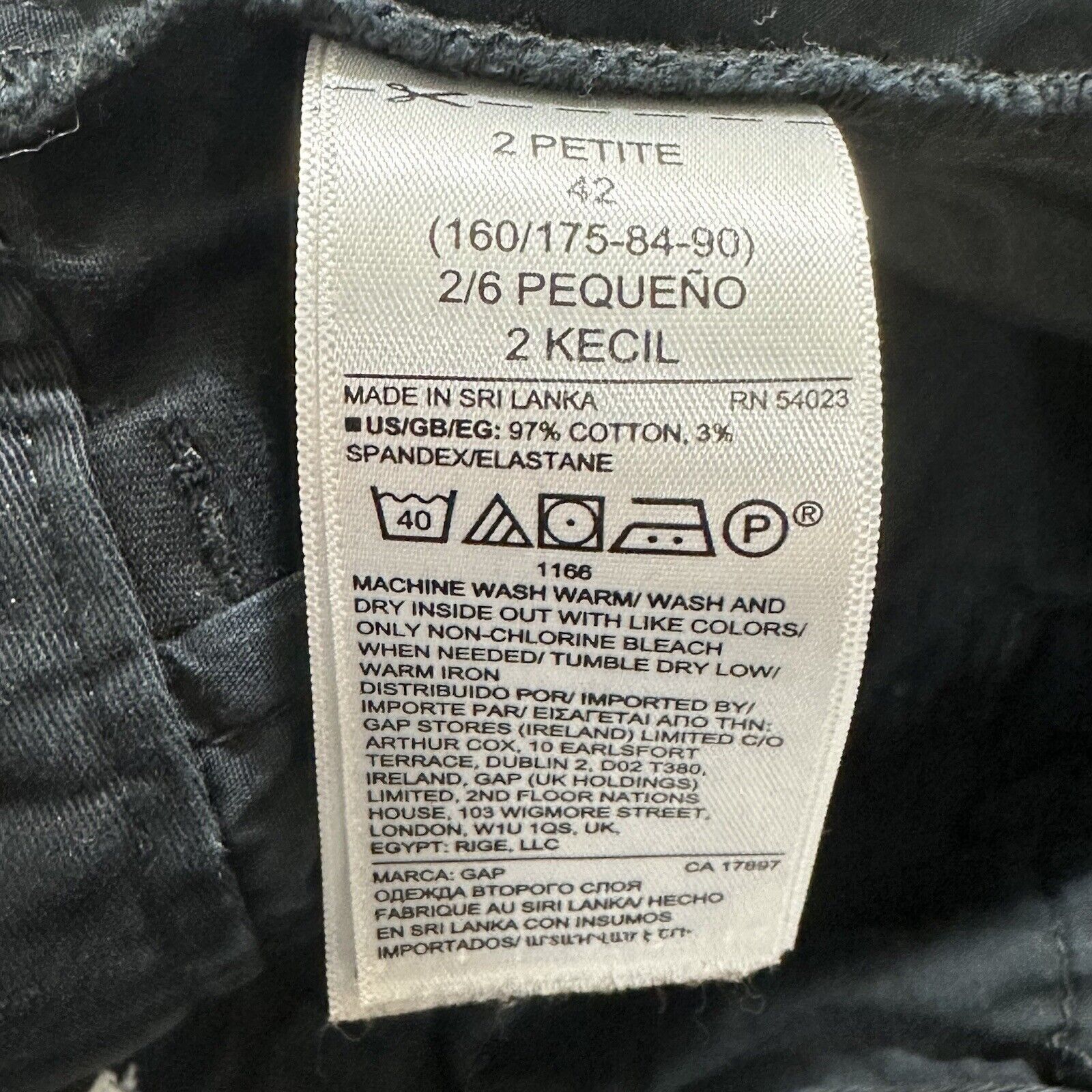 Gap GAP Petite 2 3" Inseam Khaki Shorts Black Chino Mid Rise 2P Size 26" / US 2 / IT 38 - 5 Thumbnail