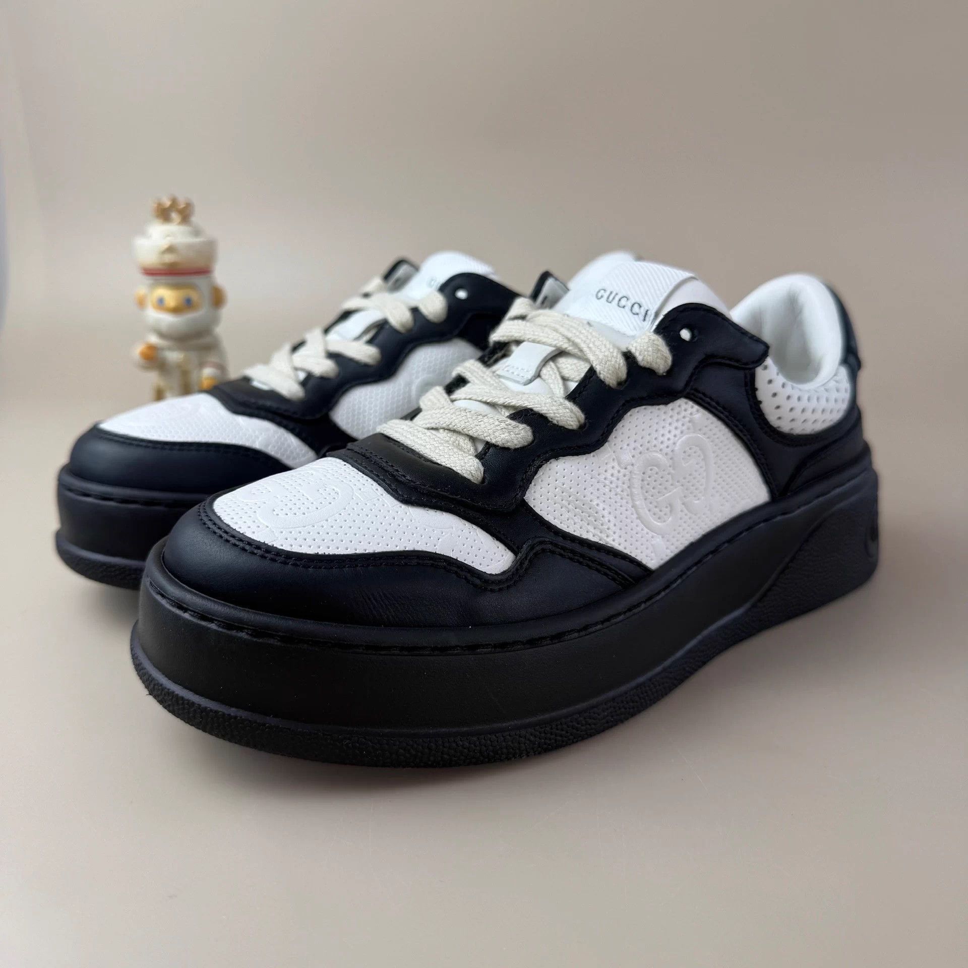 Gucci Women's Black/White Panda Cookie Sneakers