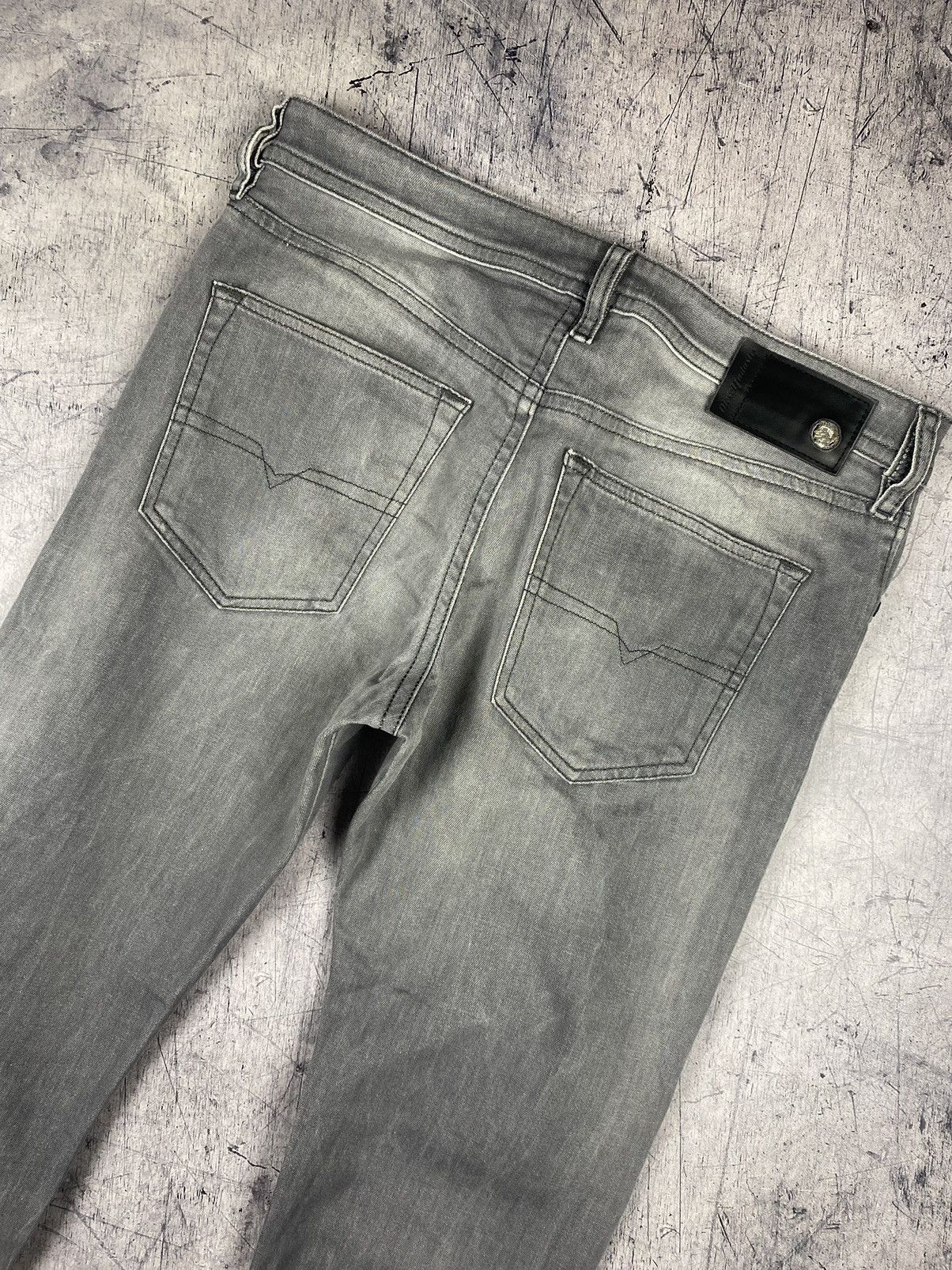Diesel × Vintage Vintage Diesel Y2K Regular Slim Denim Jeans Size 31 x 30 Size US 31 - 3 Thumbnail