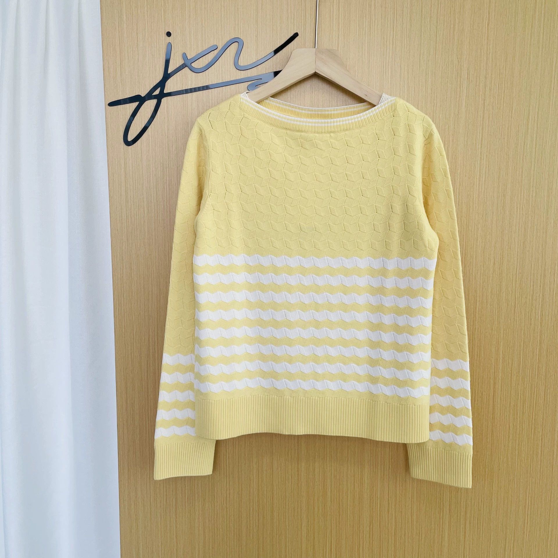 Loro Piana Loro Piana King's Gift Stripe Knit Sweater Wmn's Yellow/White 38 99 Size XS / US 0-2 / IT 36-38 - 1 Thumbnail