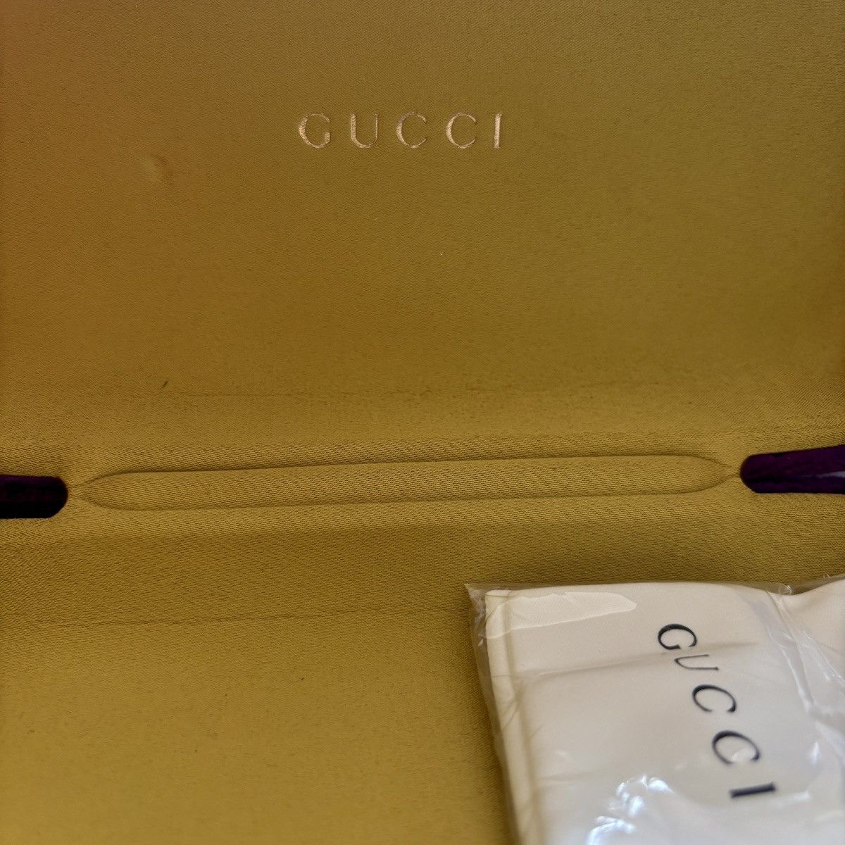 Gucci Authentic Gucci Yellow and Purple Eyewear Case Size ONE SIZE - 2 Thumbnail