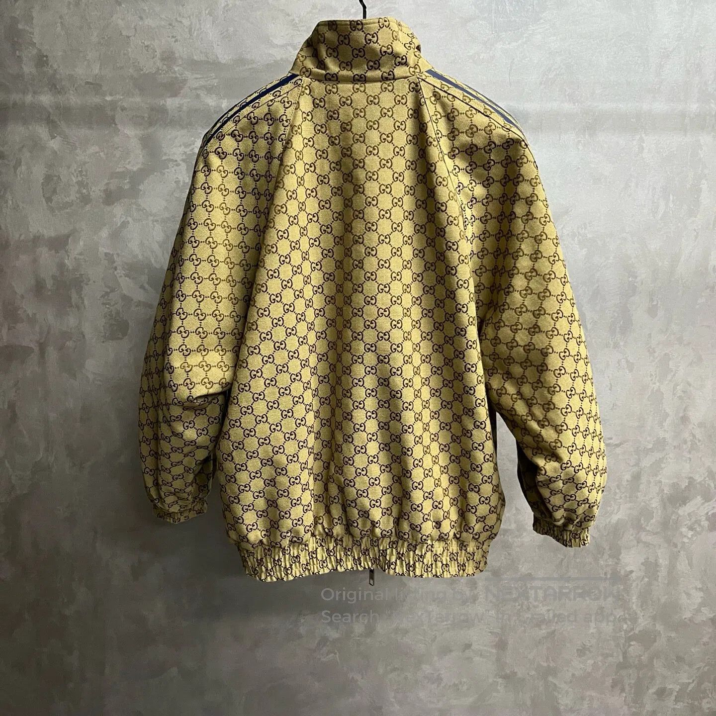 Gucci Guicci Logo-printed stand-up collar zipper long-sleeve jac Size US S / EU 44-46 / 1 - 7 Thumbnail