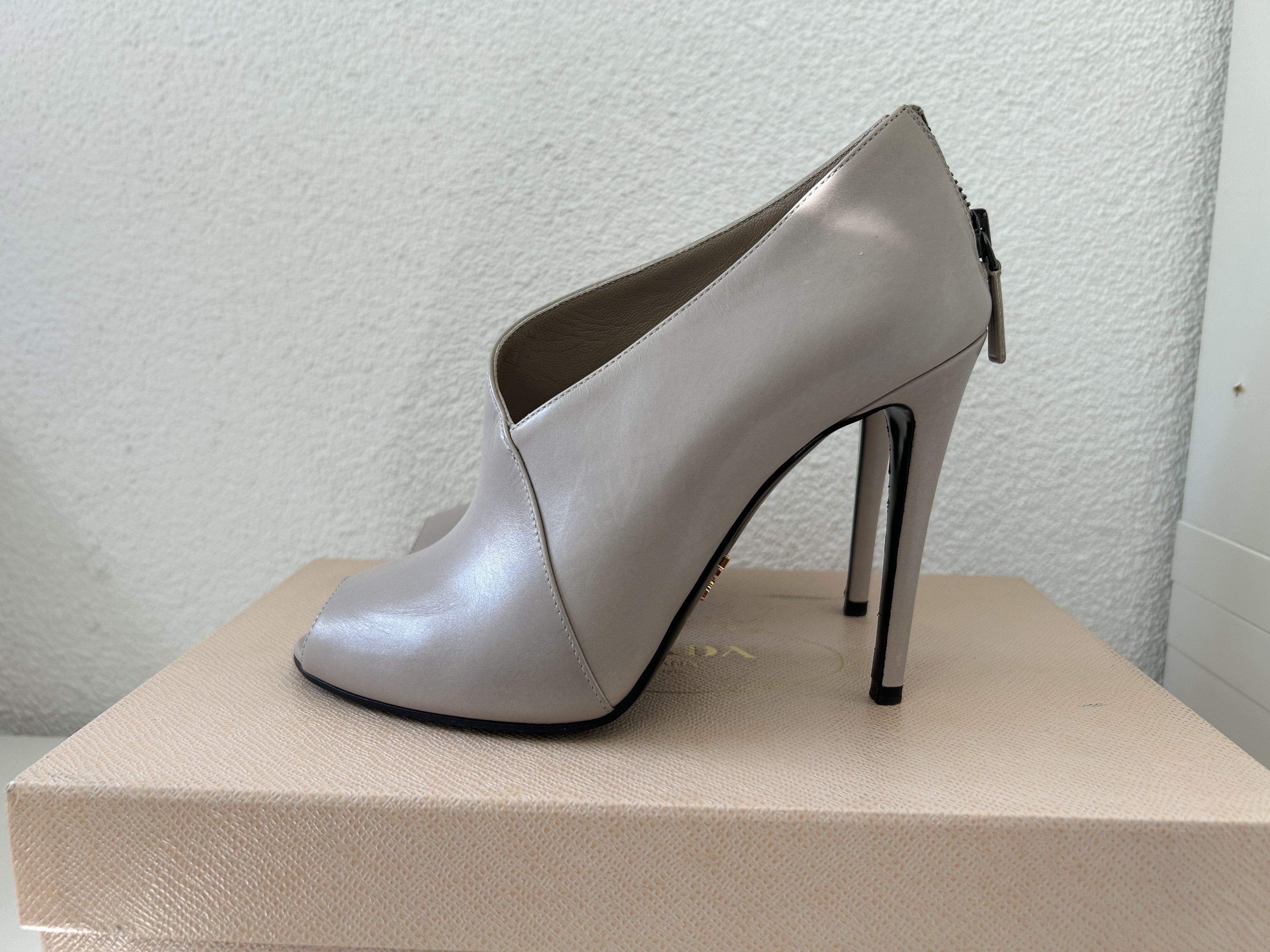 Prada Sqaure Toe Ankle Boots Size US 7 / IT 37 - 1 Thumbnail
