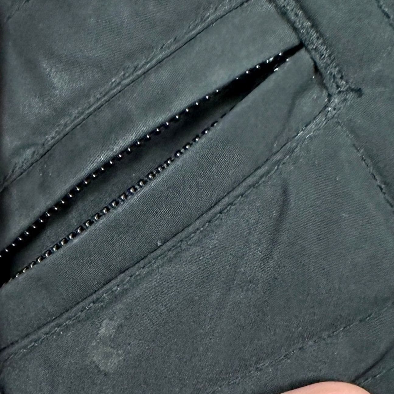 Eddie Bauer Eddie Bauer Jacket Goose Down Womens Medium Black Full Zip Quilted Pockets Zipper Front Button Snaps Size M / US 6-8 / IT 42-44 - 5 Thumbnail