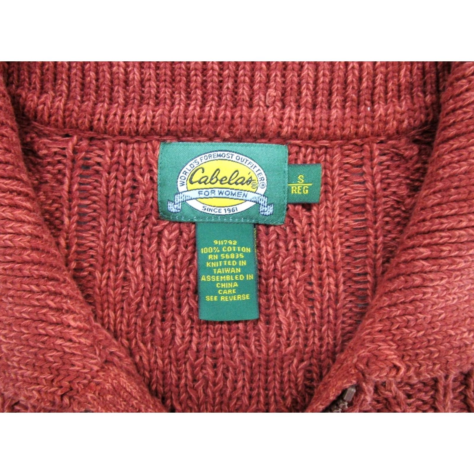 Vintage VINTAGE Cabela's Red Cable-Knit Collared Full Zip Cardigan Sweater Womens Size S Size S / US 4 / IT 40 - 2 Thumbnail