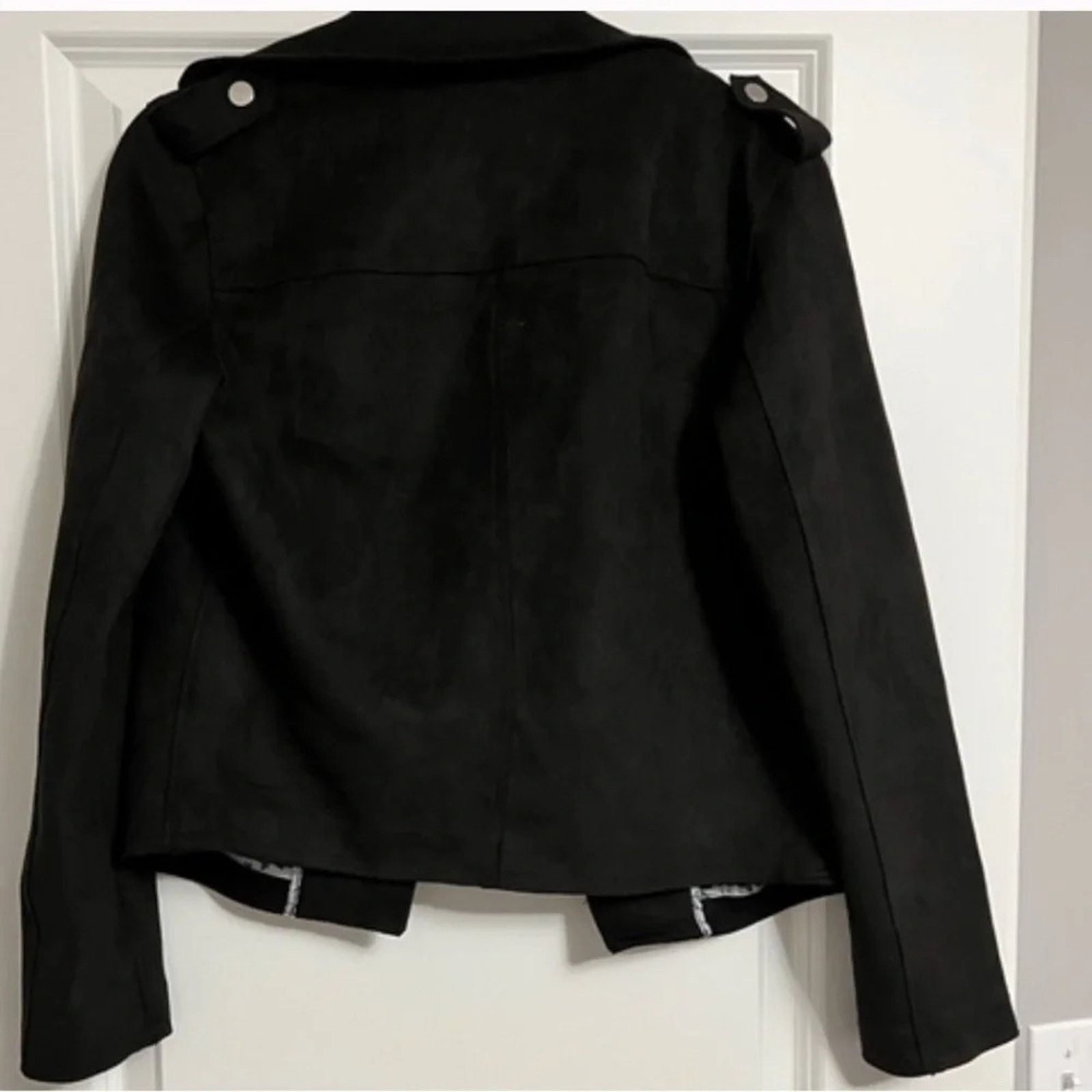 The Unbranded Brand Tahari Woman faux suede open front jacket, size XL. Size XL / US 12-14 / IT 48-50 - 2 Thumbnail