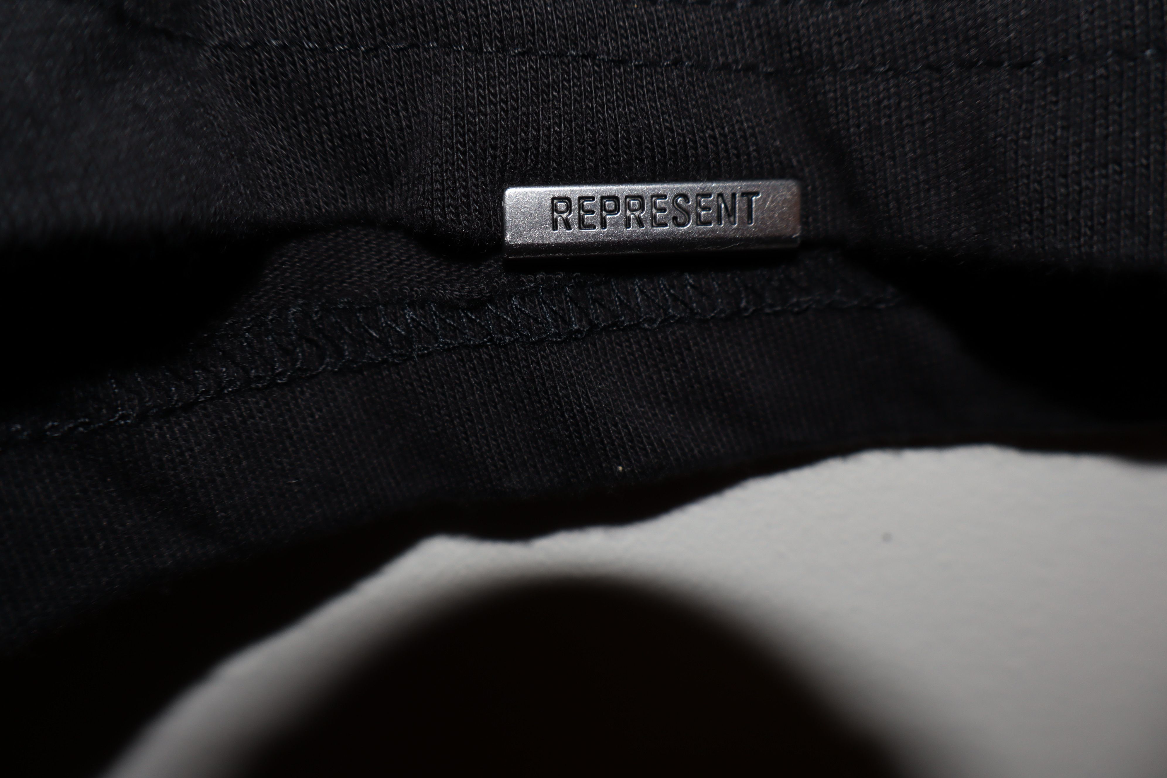 Represent Clo. Capsule collection "Bully" sneaker ltd edition t-shirt Size US L / EU 52-54 / 3 - 6 Thumbnail