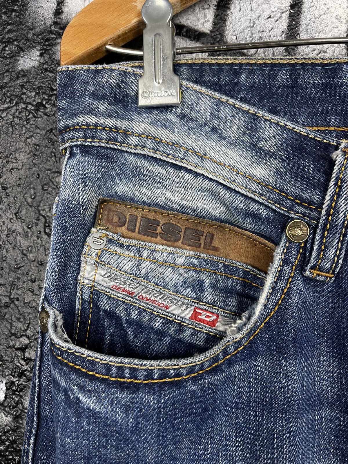 Diesel Diesel Y2K Faded Blue Denim Straight Jeans Size W33 L34 Size US 33 - 6 Thumbnail
