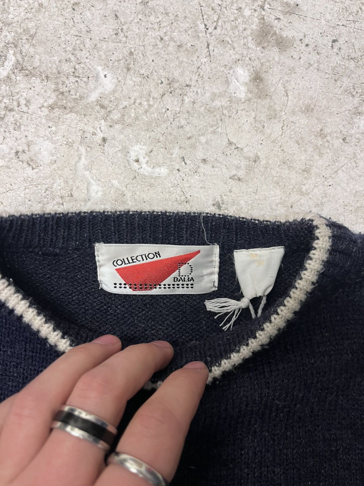 Vintage Vintage navy blue pocket sweater Size US M / EU 48-50 / 2 - 3 Thumbnail