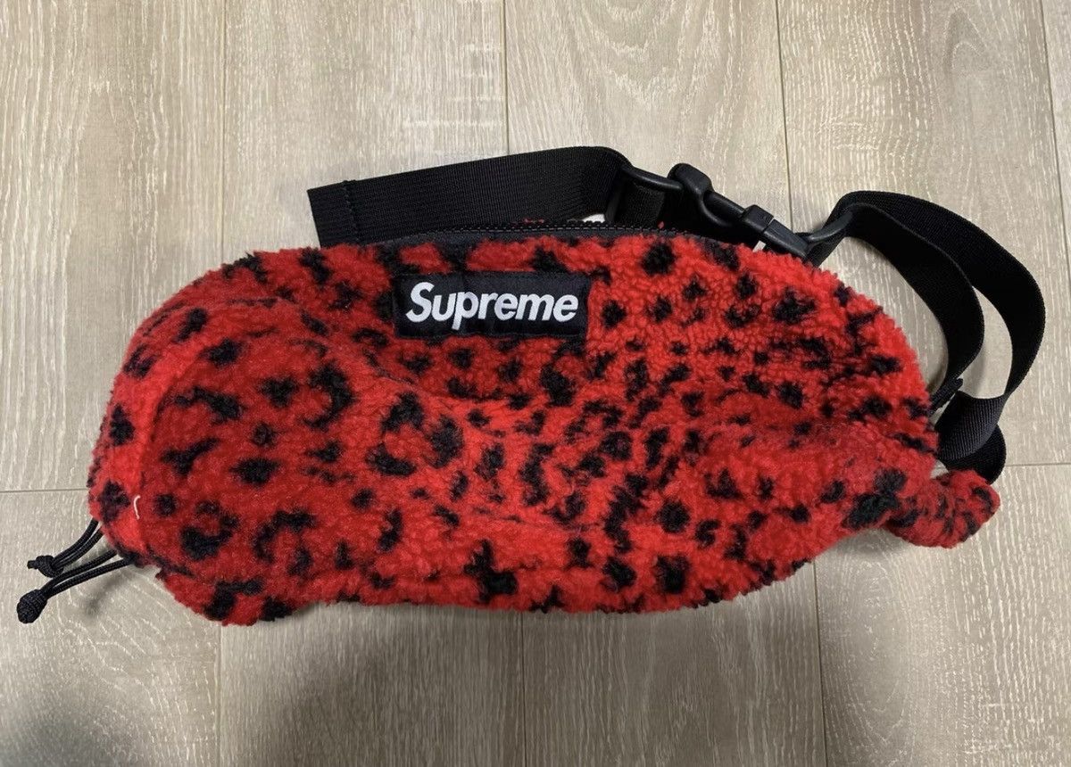 希少完売品 17fw Leopard Fleece WaistBag s-l1600.jpg