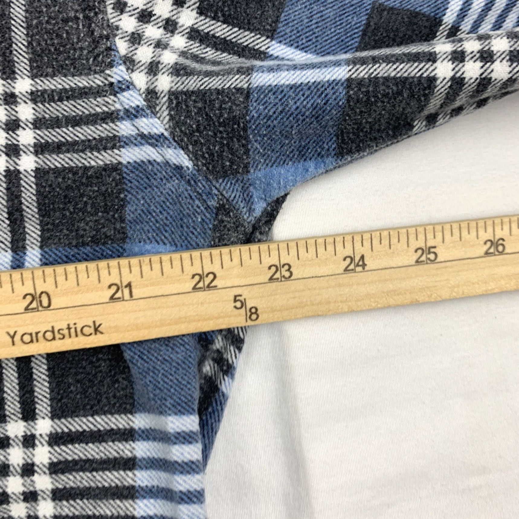 Vintage Vintage Wilderness Button Down Flannel Shirt Adult Large Blue Plaid 90s Outdoors Size US L / EU 52-54 / 3 - 7 Thumbnail