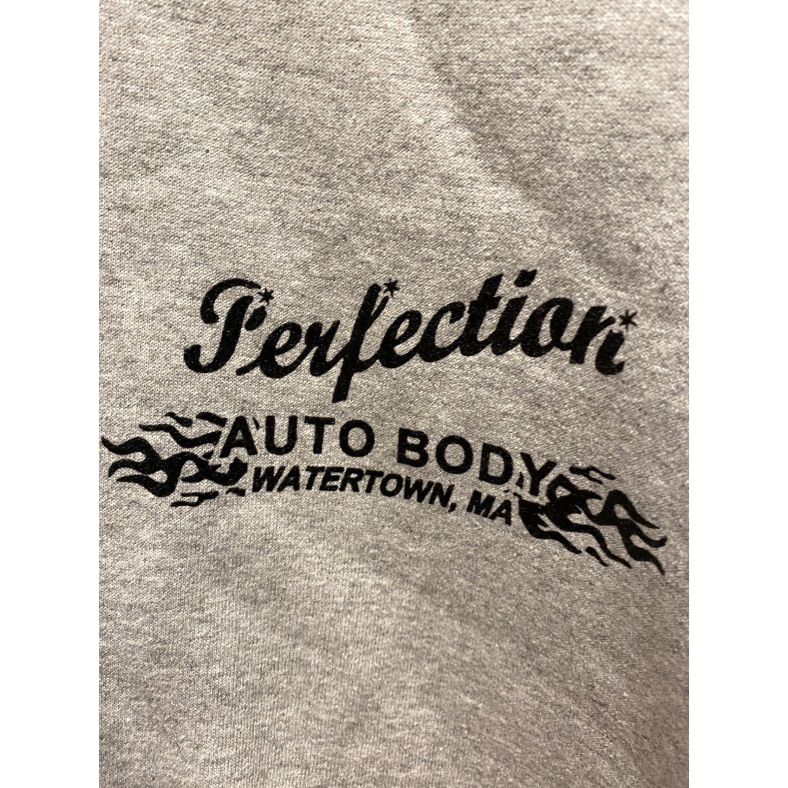 Hanes VINTAGE Mens XL Hanes Sweatshirt Gray Auto Body Car Club Watertown MA Mens XL Size US XL / EU 56 / 4 - 4 Thumbnail