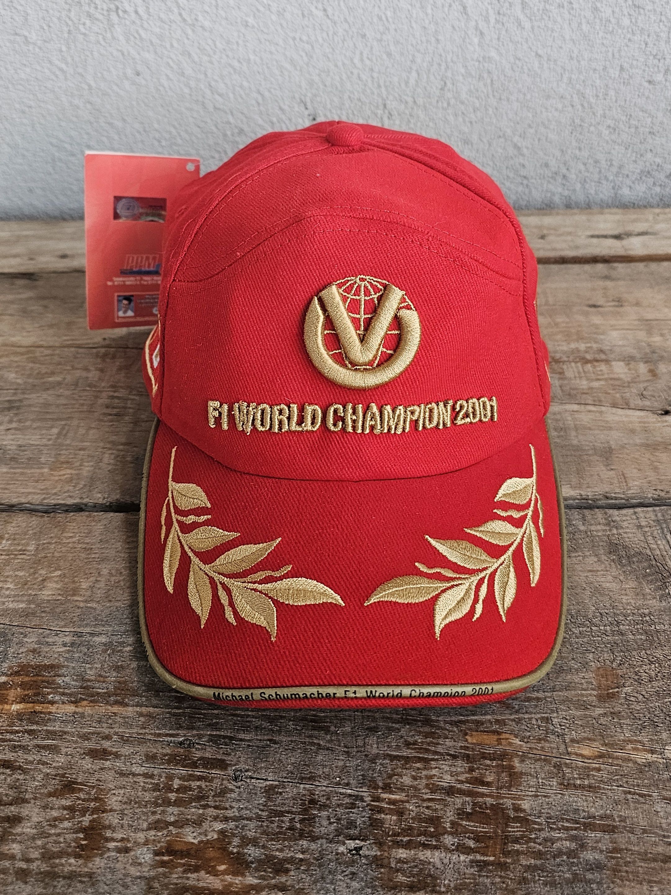 Ferrari Michael Schumacher F1 2001 Championship Hat Size ONE SIZE - 2 Thumbnail