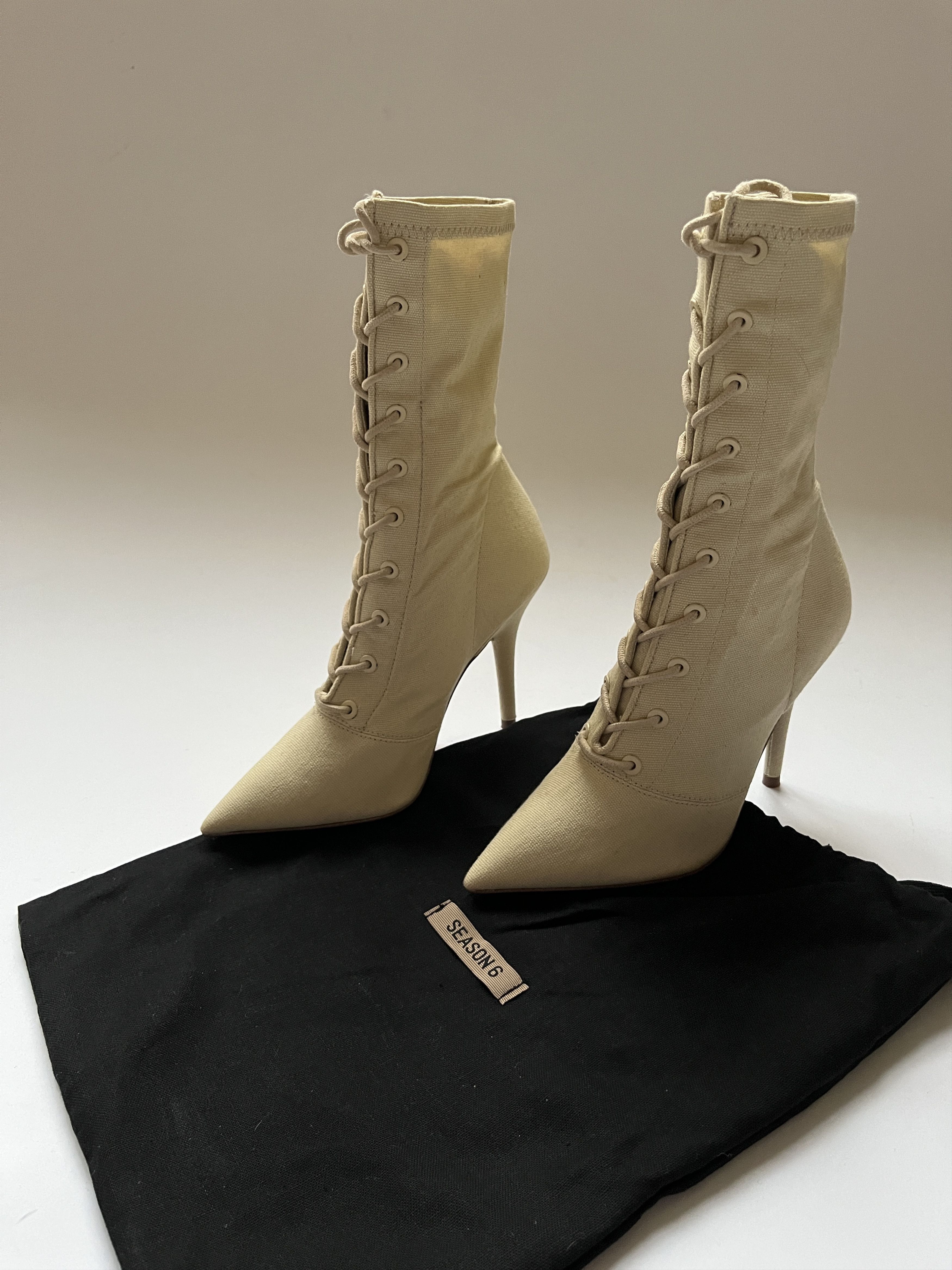 Yeezy ⚡️QUICK SALE⚡️Yeezy Season 6 Beige Lace-Up Boots Size US 4 / IT 34 - 5 Thumbnail
