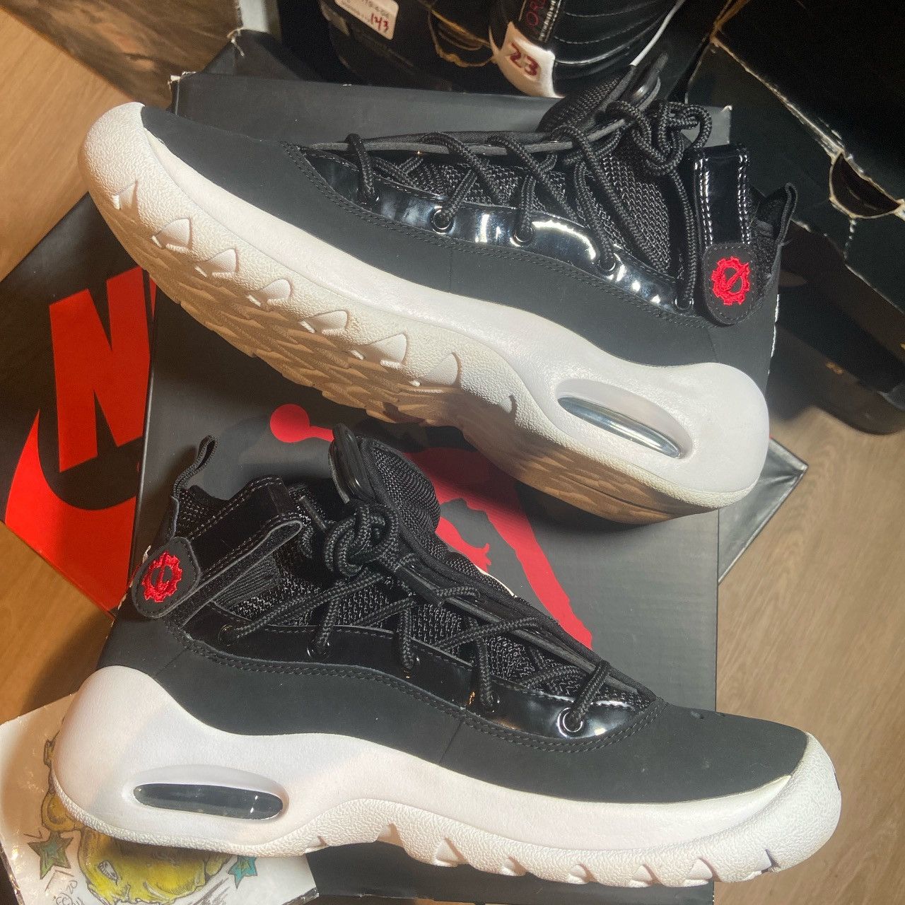 Nike Nike Air Size US 7.5 / EU 40-41 - 3 Thumbnail