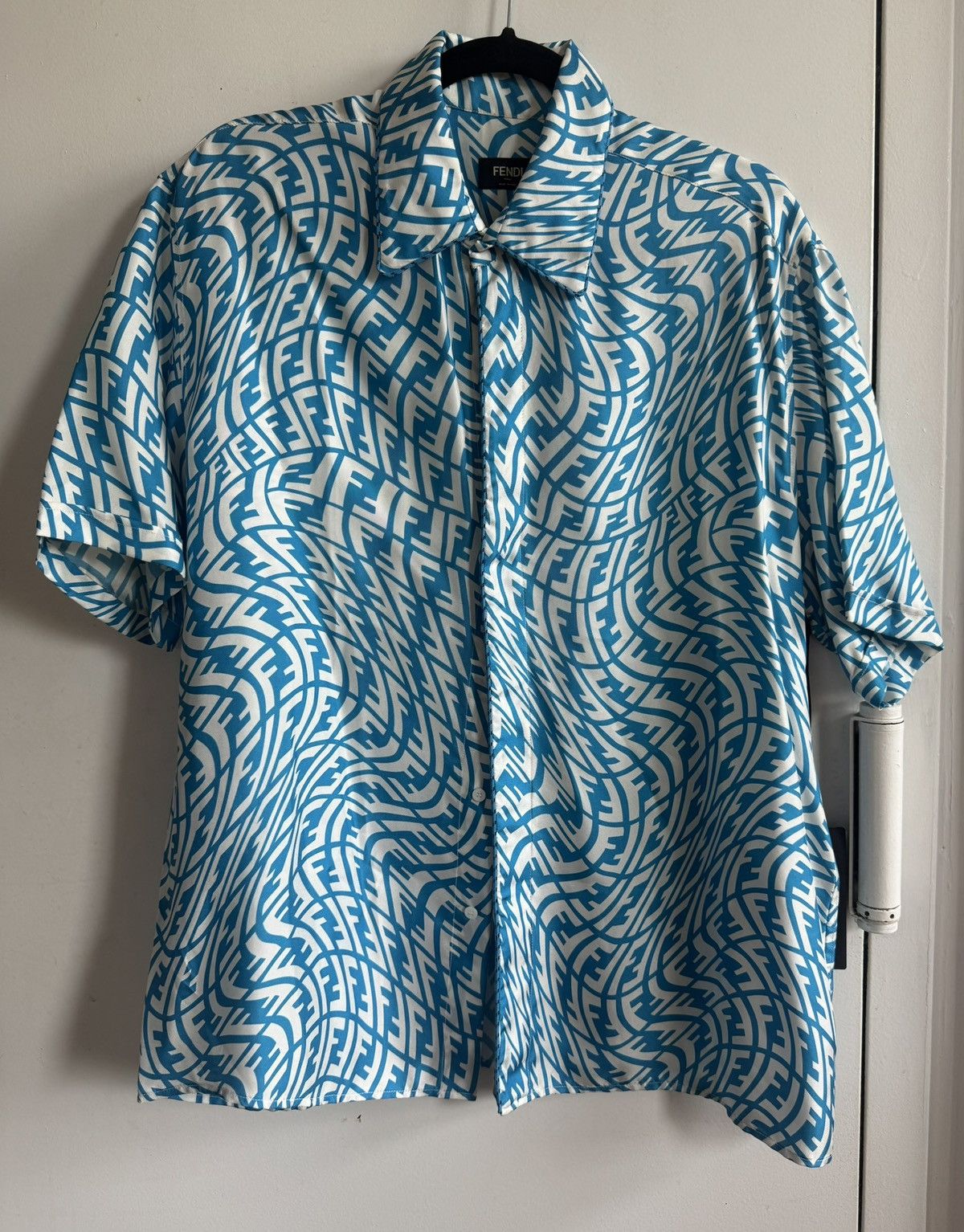 Fendi Fendi FF vertigo blue/white button up silk shirt Size US M / EU 48-50 / 2 - 1 Thumbnail