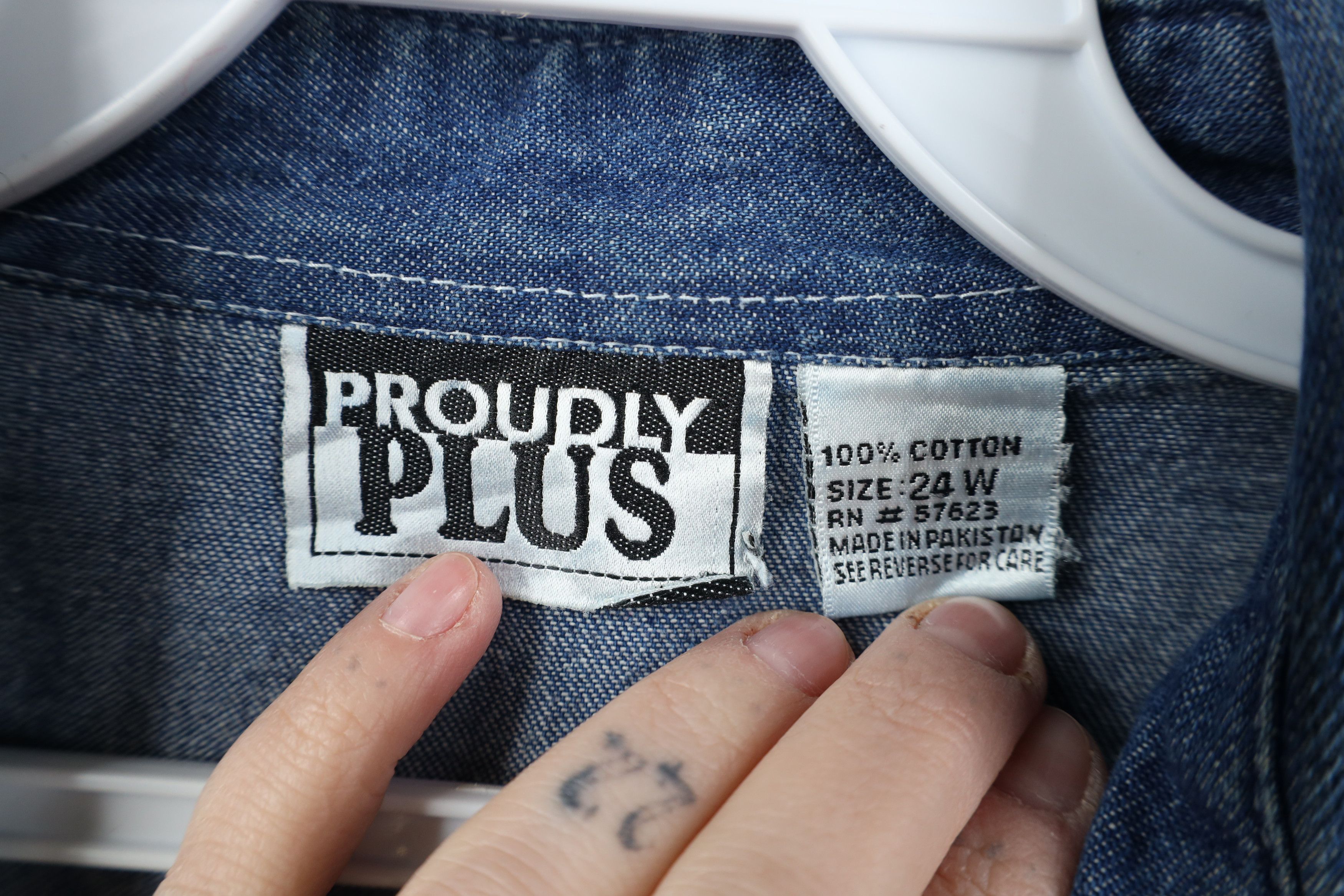 Vintage Vintage 90s Streetwear Embroidered Denim Jean Button Shirt Size 4XL / US 24-26 - 8 Thumbnail