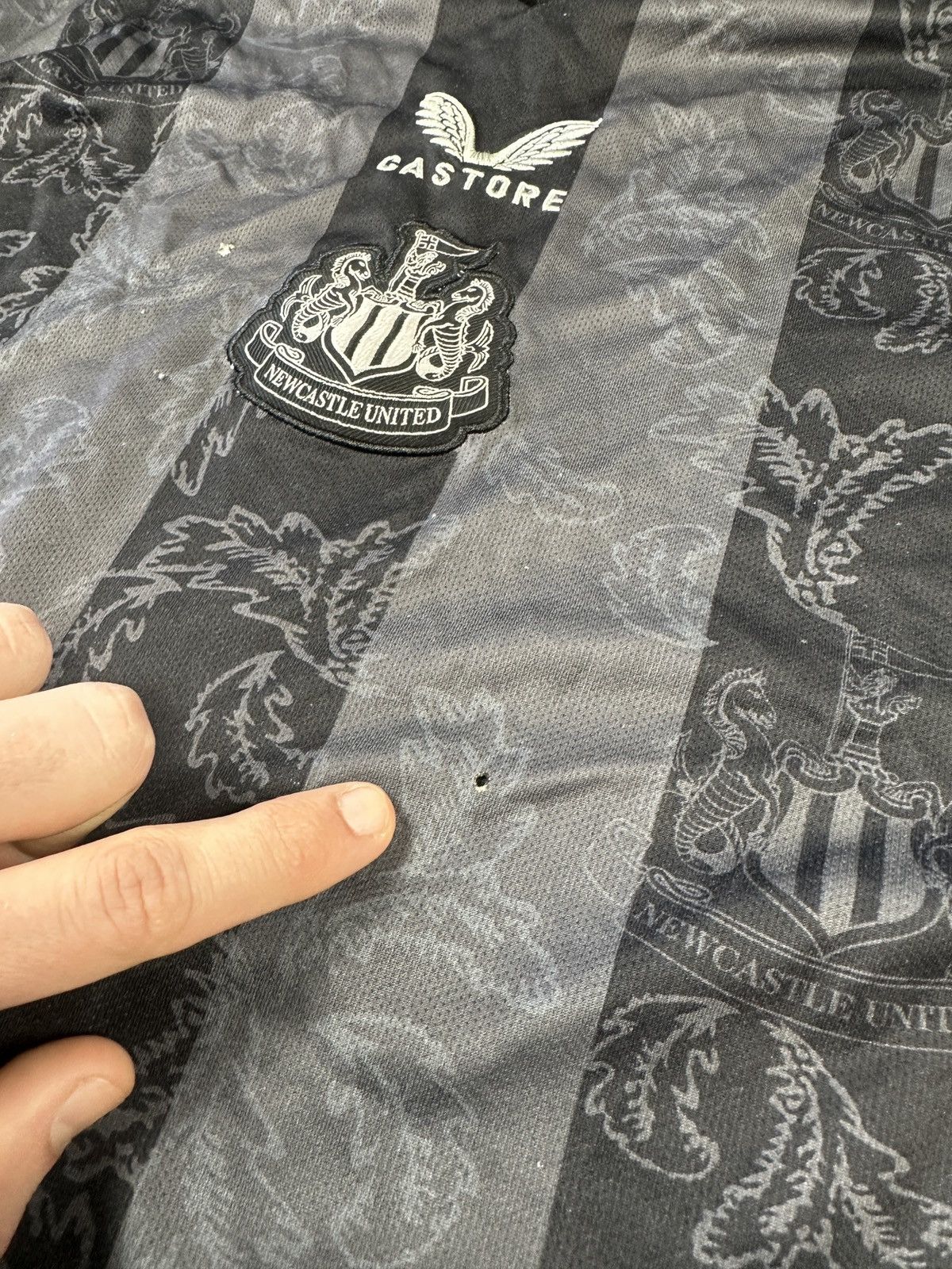 Vintage New Castle Soccer Jersey Castore Streetwear Rare Style VTg Size US XL / EU 56 / 4 - 3 Thumbnail