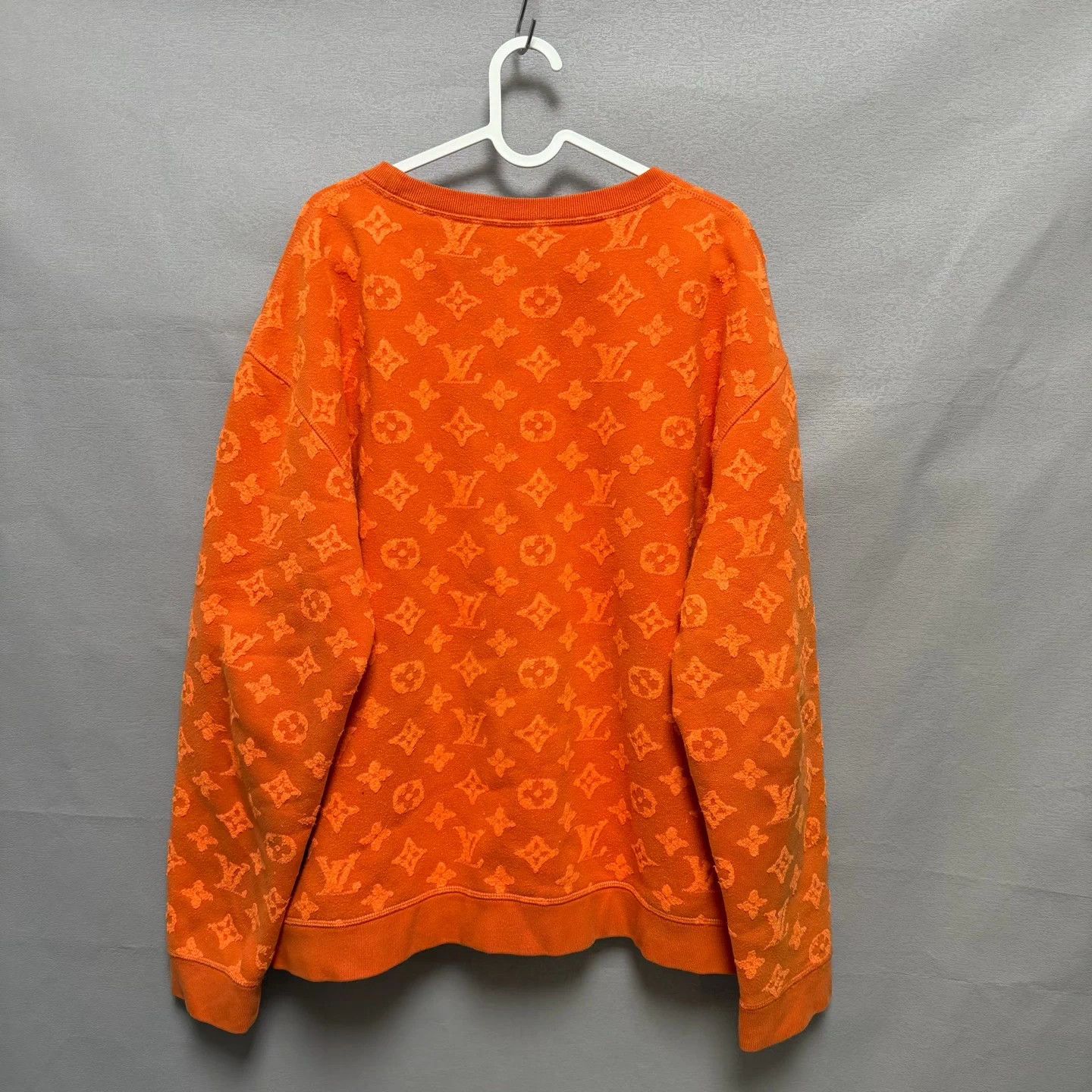 Louis Vuitton Louis Vuitton (LV) Orange flocked monogram sweatshirt Size US L / EU 52-54 / 3 - 2 Thumbnail