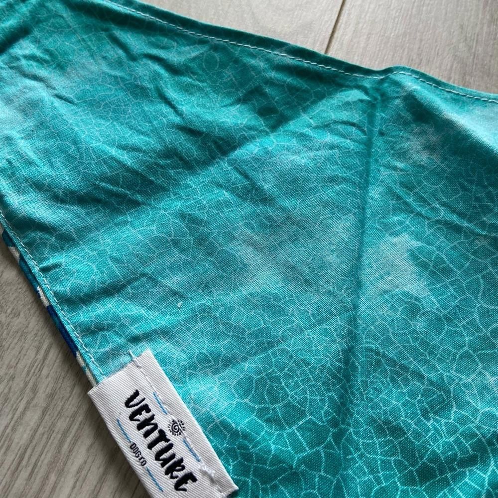Designer Venture Dog Co Blue Waves and Blue Dot Dog Bandana Size ONE SIZE - 6 Thumbnail