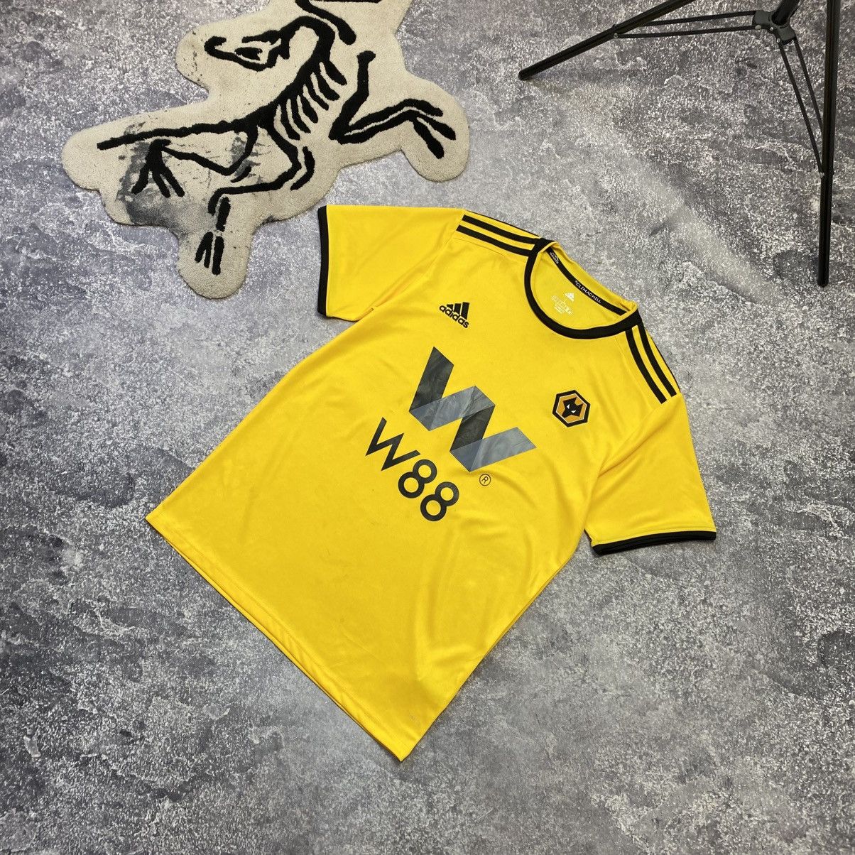 Vintage Men’s Adidas Wolverhampton Soccer team 2018 jersey Size US L / EU 52-54 / 3 - 1 Thumbnail
