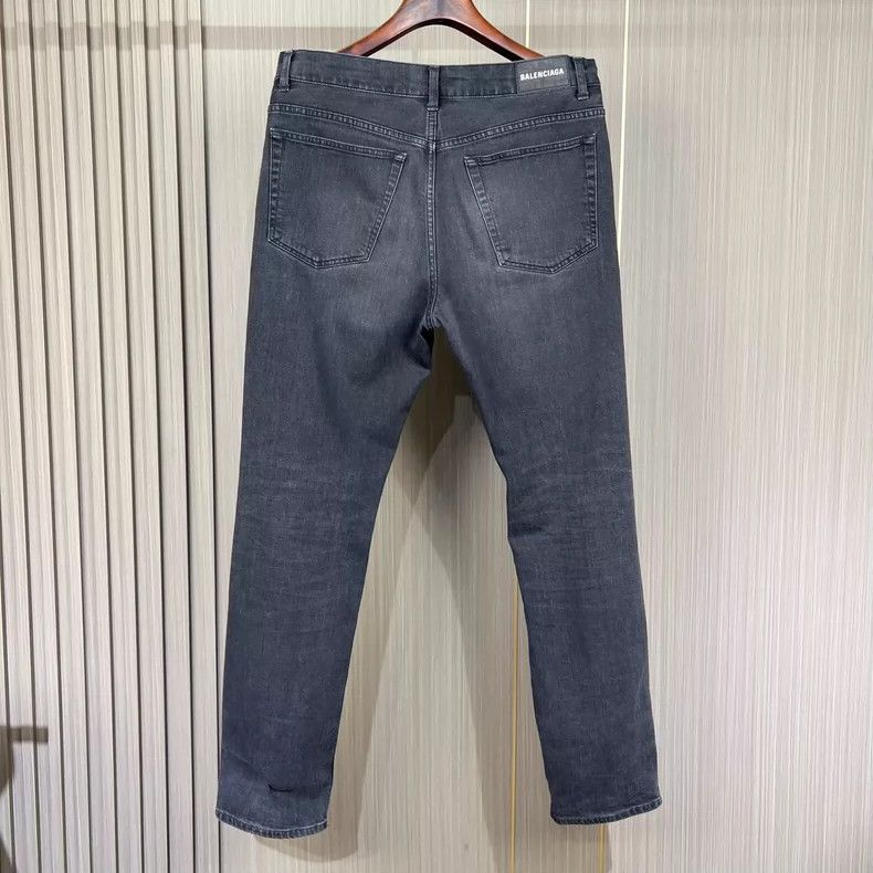 Balenciaga Balenciaga size 33 Black and Grey Washed Letter Jeans Size 32" / US 10 / IT 46 - 2 Thumbnail
