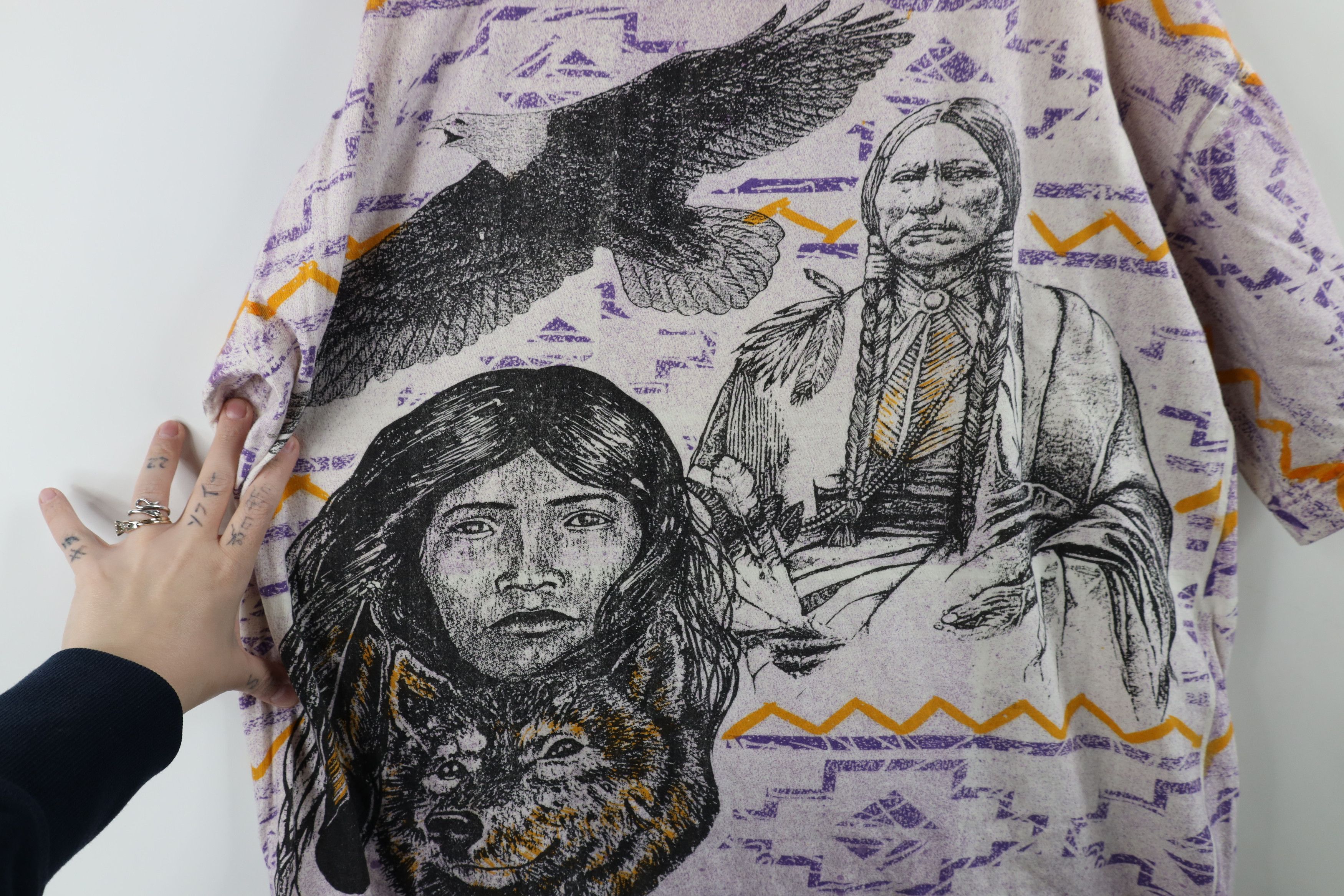 Vintage Vintage 90s Streetwear Southwestern Wolf Eagle Over T-Shirt Size US L / EU 52-54 / 3 - 9 Thumbnail