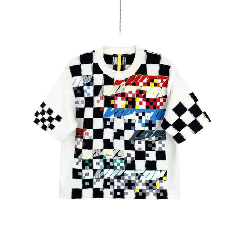 Louis Vuitton Louis Vuitton Colorful Cotton T-Shirt for Women 0089 Size S / US 4 / IT 40 - 1 Thumbnail