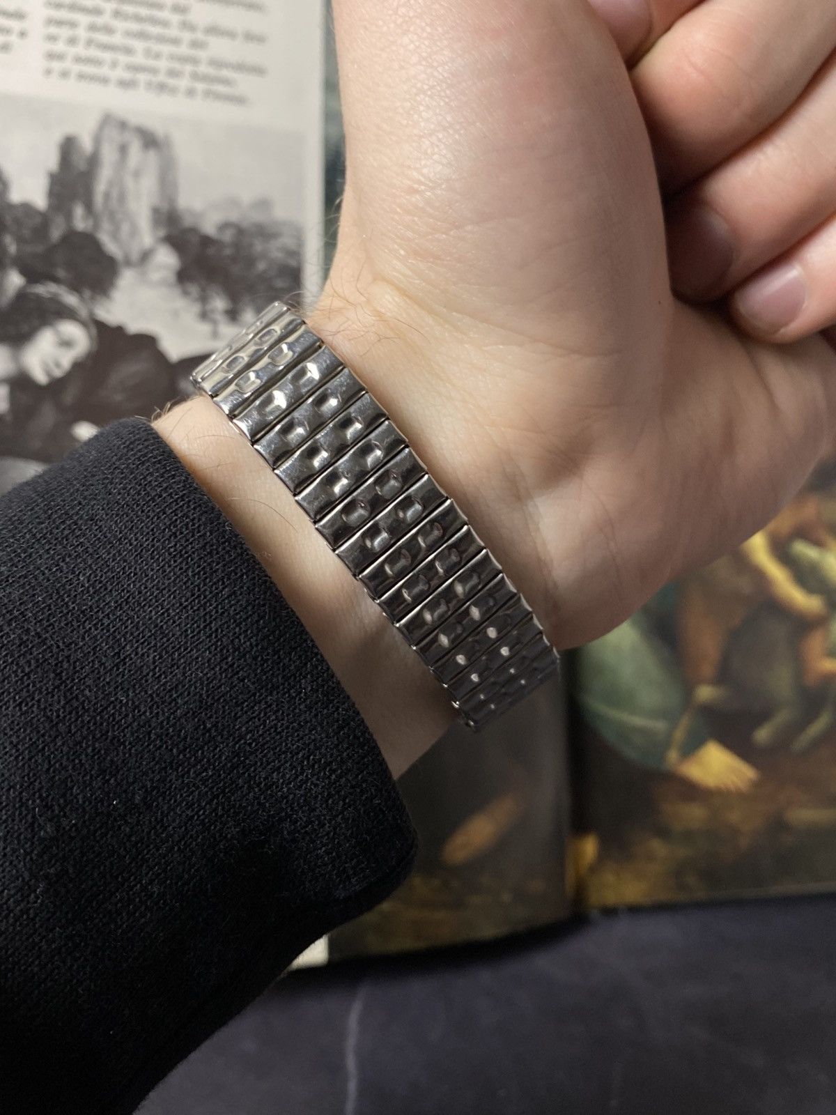 Japanese Brand Vintage Q&Q Quartz Watch Silver Tone Expansion Band Size ONE SIZE - 3 Thumbnail