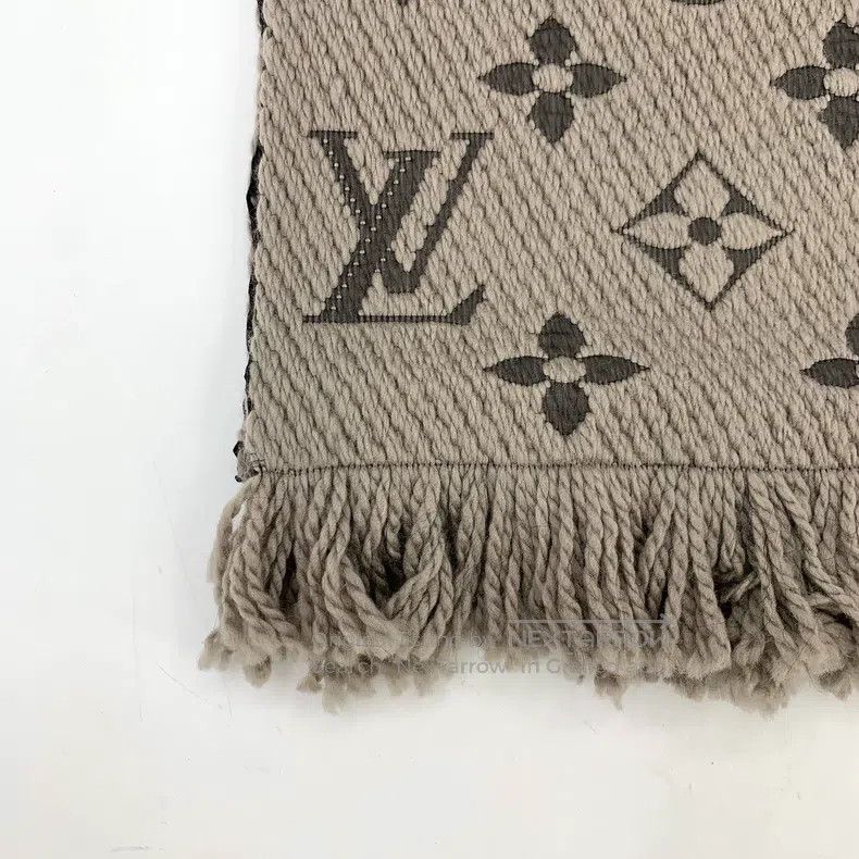 Louis Vuitton Louis Vuitton Grey rice dumpling color logo presbyopic ful Size ONE SIZE - 4 Thumbnail