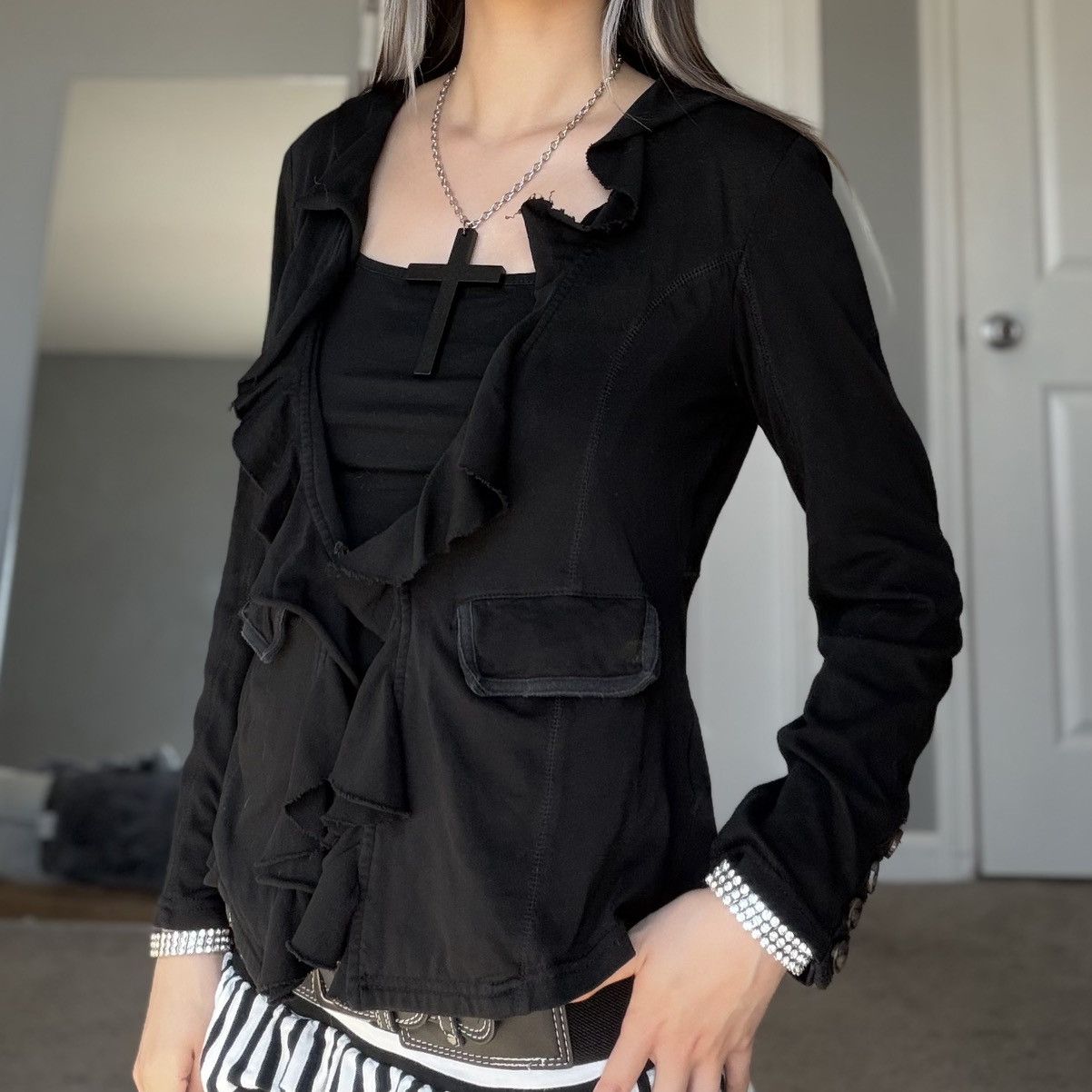 Other Mystree Black Ruffle Open Front Button Cardigan w/ Pockets Size S / US 4 / IT 40 - 15 Thumbnail