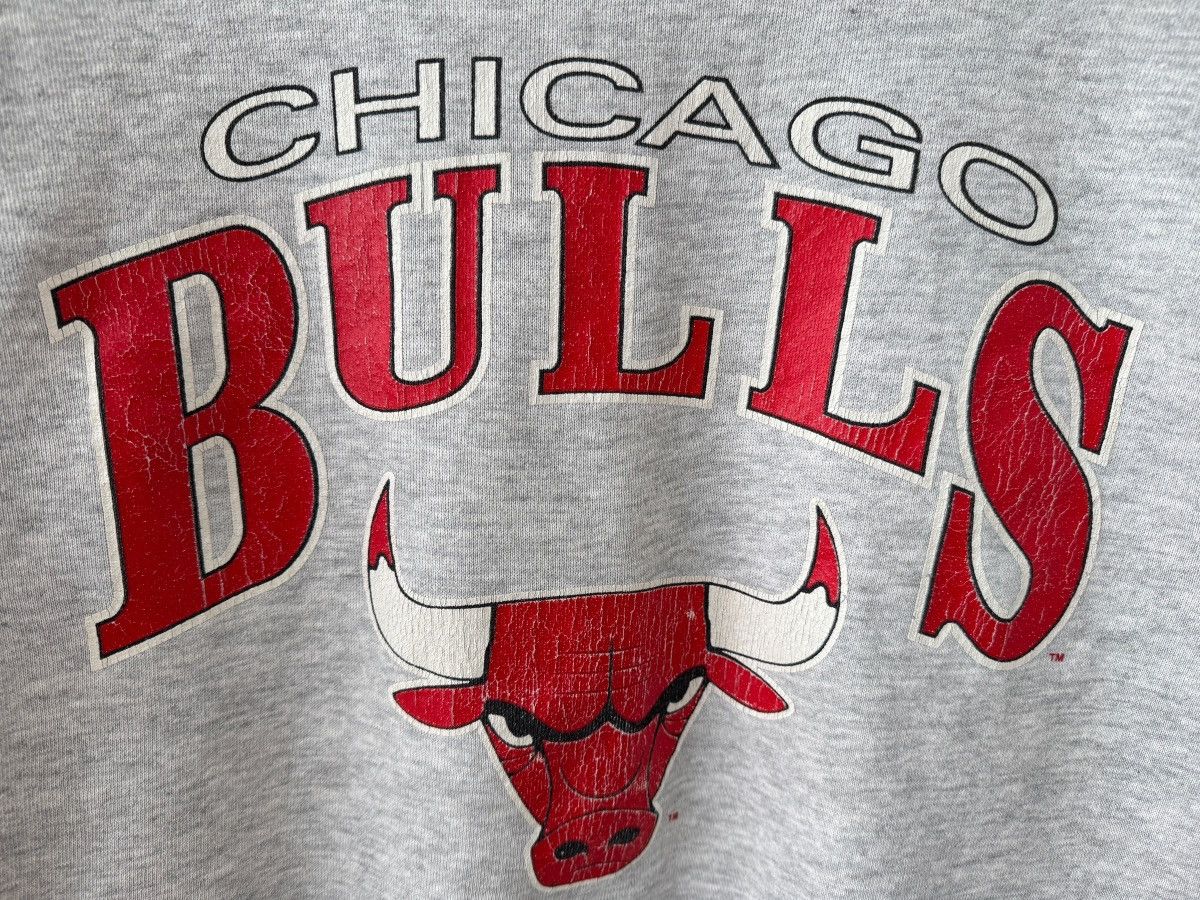 NBA × Vintage Vintage Jostens Chicago Bulls NBA Worn Sweatshirt Size US M / EU 48-50 / 2 - 3 Thumbnail