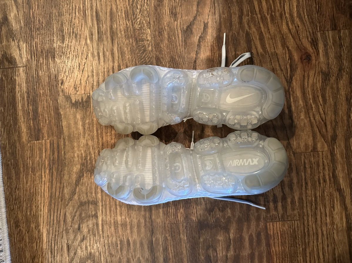 Nike Air Vapormax Flyknit Pure Platinum 2017 Size US 10.5 / EU 43-44 - 6 Thumbnail