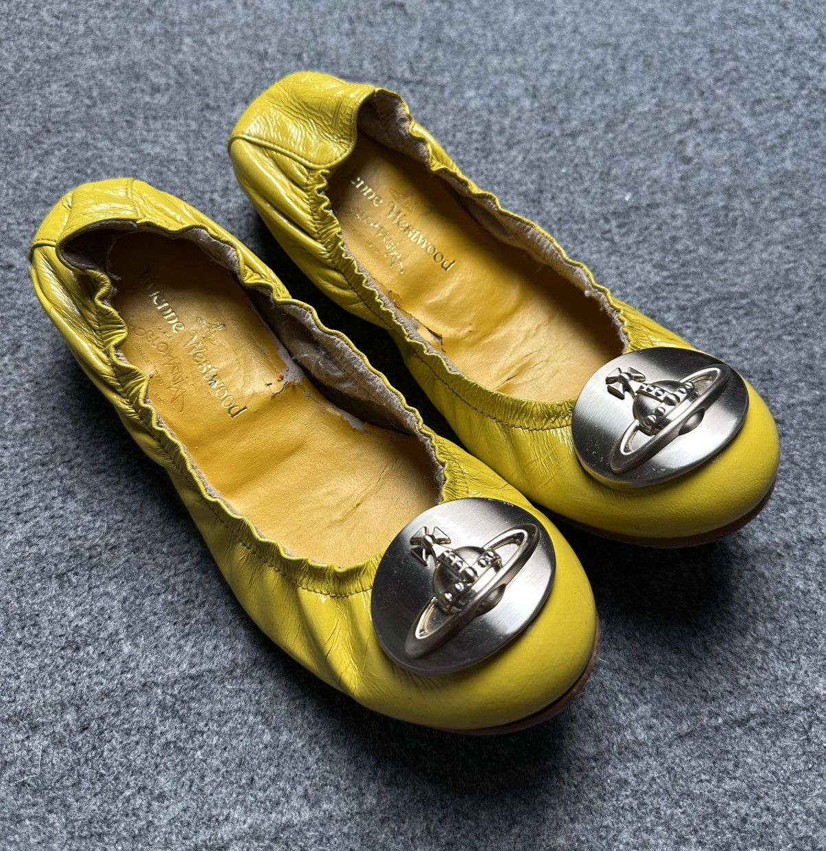 Vivienne Westwood Vivienne Westwood - Anglomania - Patent Leather Orb Logo Size US 6 / IT 36 - 1 Thumbnail