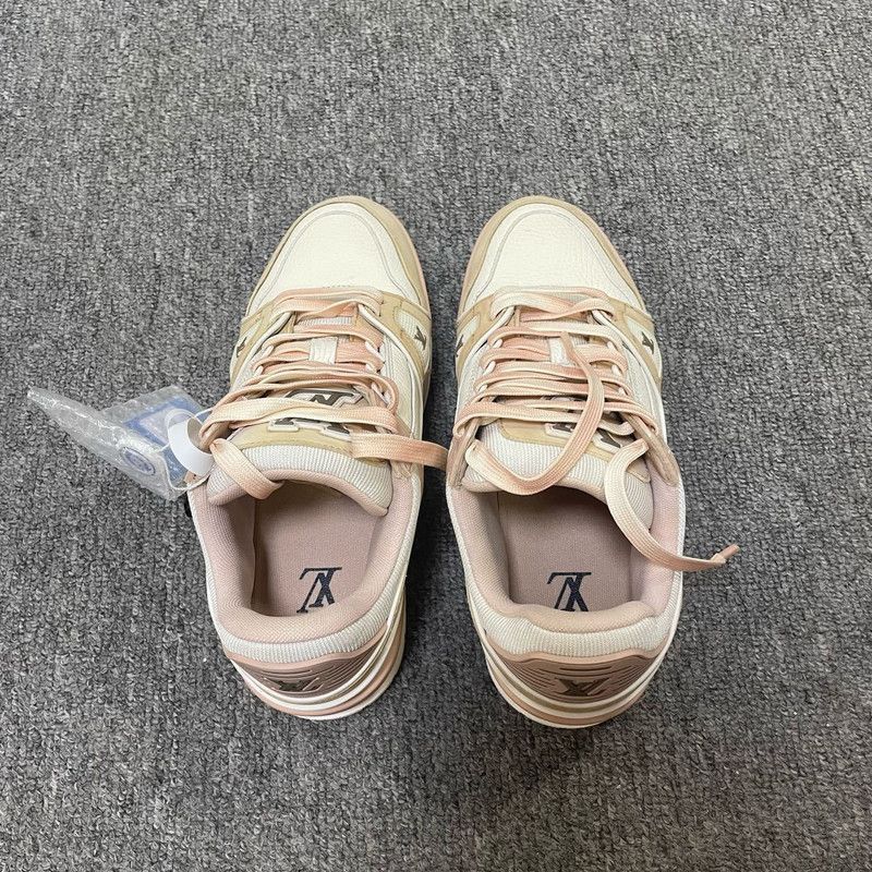 Louis Vuitton Louis Vuitton Color-Block Low-Top Sneakers - Size US 7 / IT 37 - 3 Thumbnail