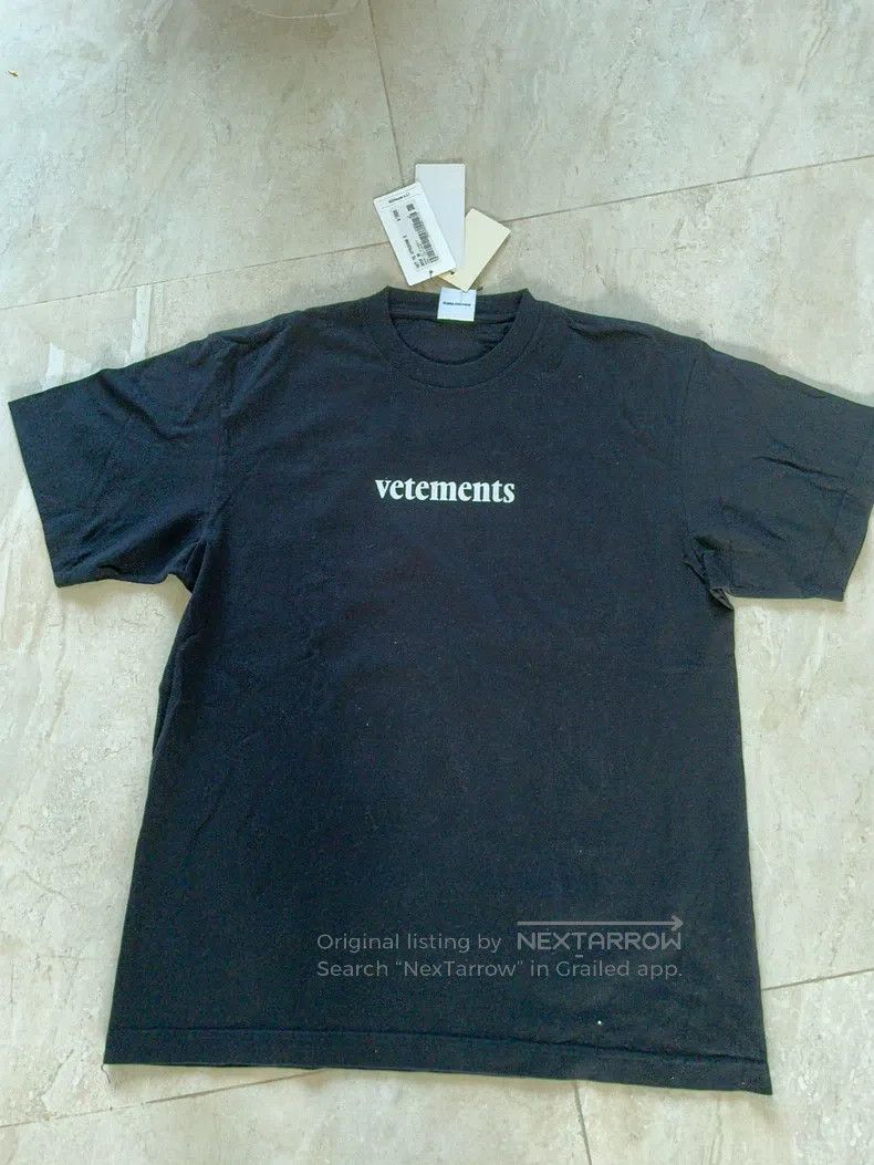 Vetements Vetements Letter Foam Print Short Sleeve Black T-Shirt Size US M / EU 48-50 / 2 - 1 Thumbnail