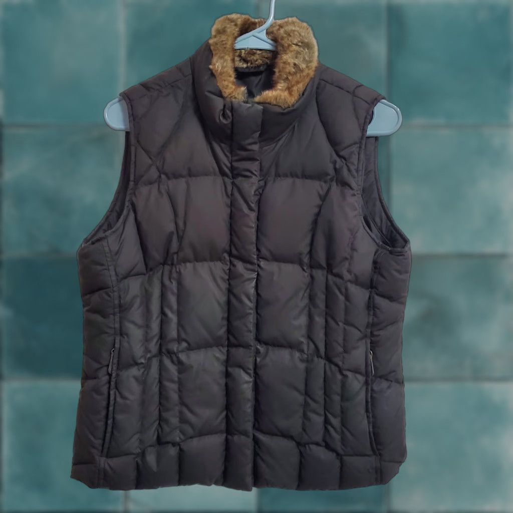 Eddie Bauer VINTAGE Eddie Bauer Vest Women Petite M Black Puffer Goose Down Faux Fur Trim Outdoor Size M / US 6-8 / IT 42-44 - 1 Thumbnail