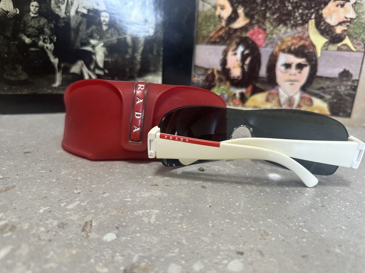 Prada Prada SPS 07F 4AO-1A1 125 vintage Luxury sunglasses Size ONE SIZE - 4 Thumbnail