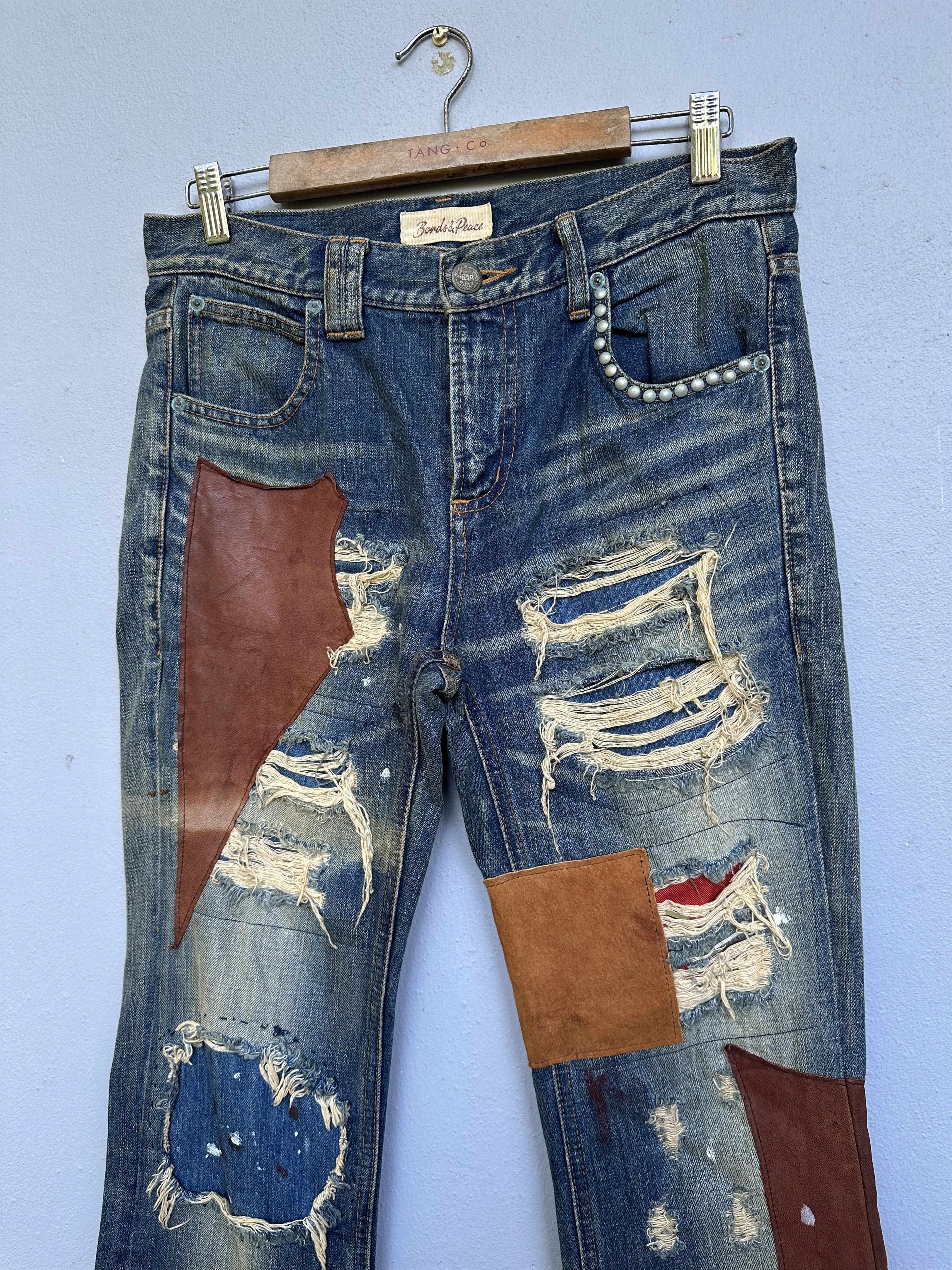 Japanese Brand Vtg Japanese Brand Bonds & Peace Rips Patchwork Denim Jeans Size US 31 - 7 Thumbnail