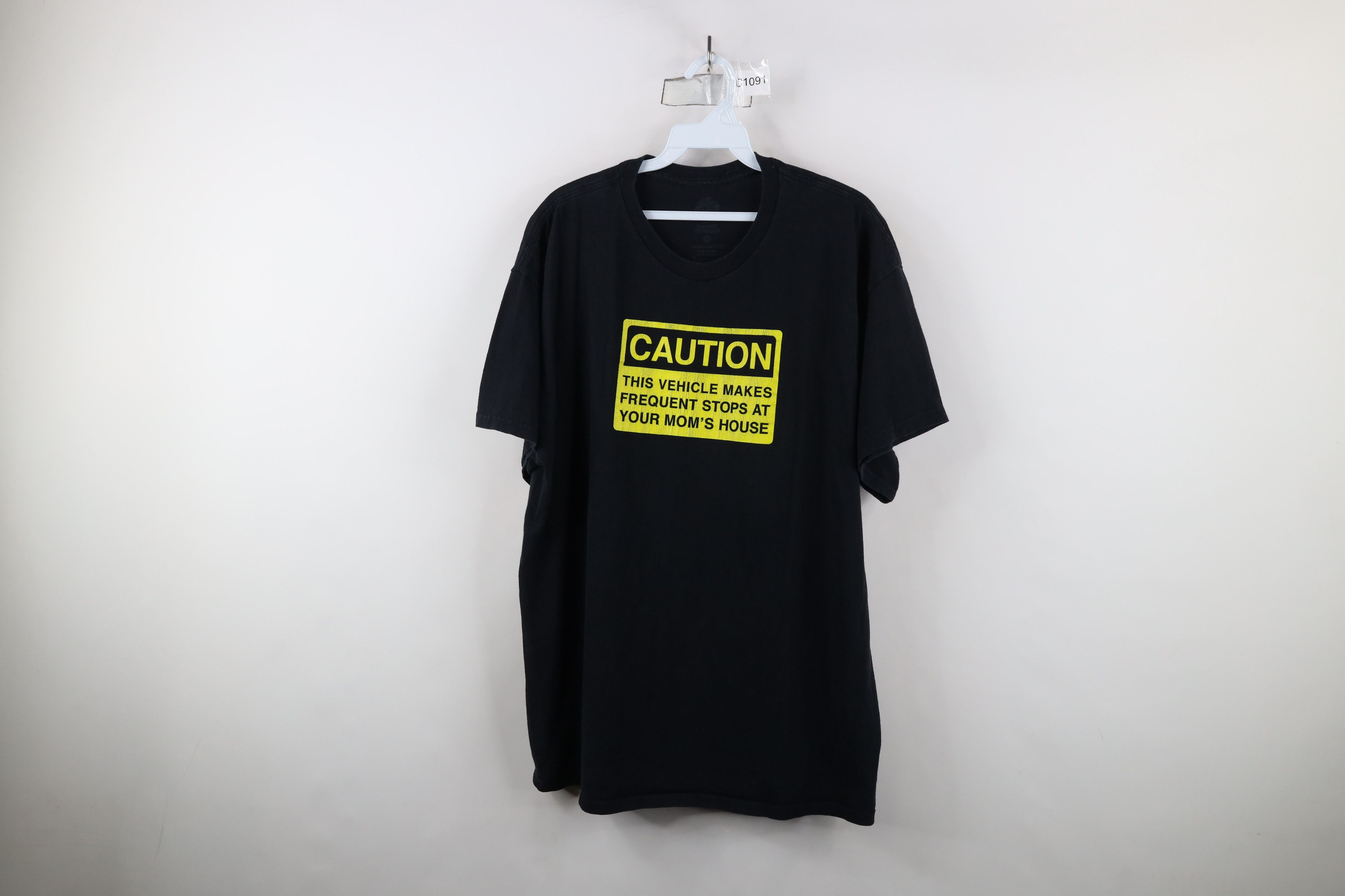 Vintage Vintage Y2K Streetwear Frequent At Your Moms House T-Shirt Size US XL / EU 56 / 4 - 1 Thumbnail