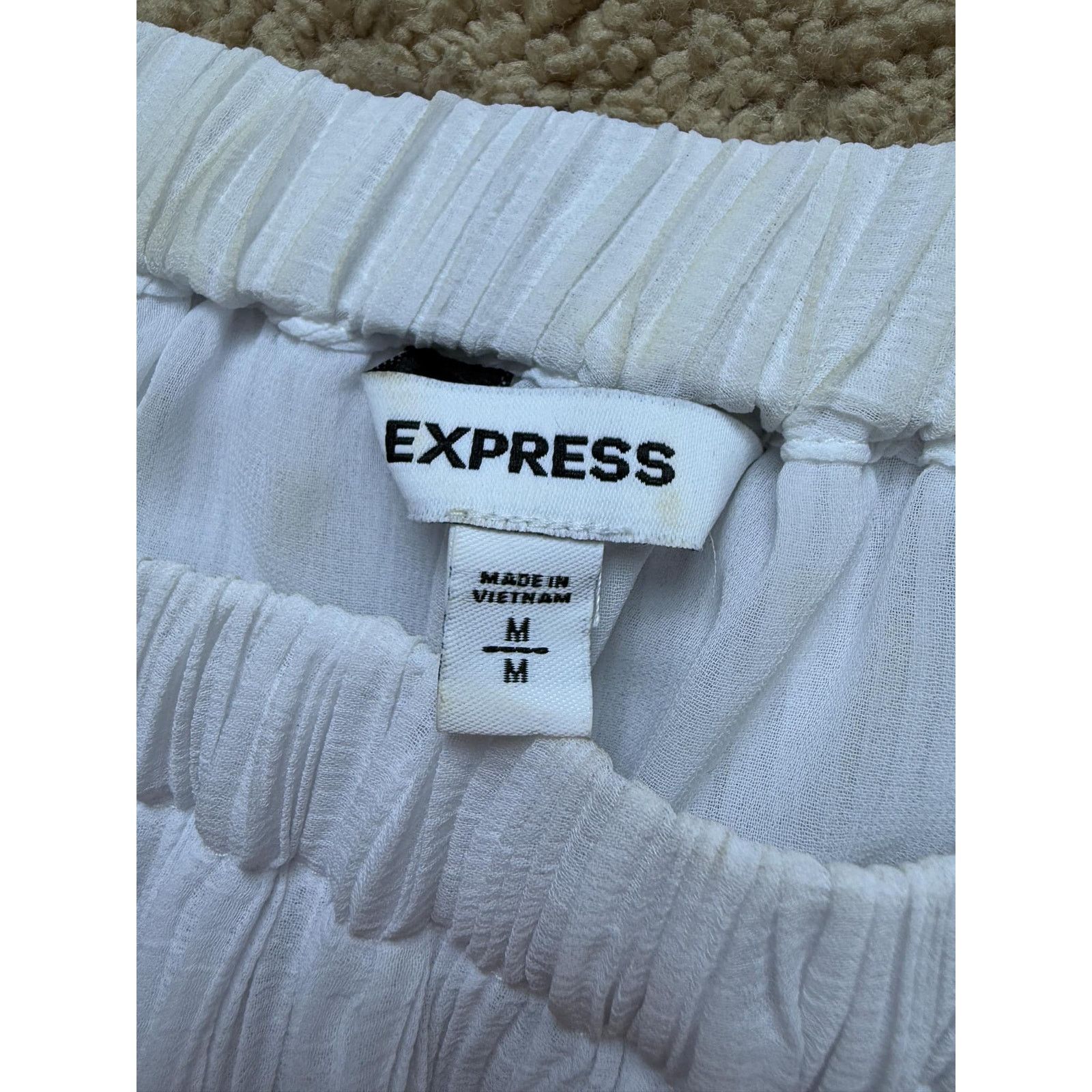 Express Express Pleated Sheer Off The Shoulder Peplum Top White Size M / US 6-8 / IT 42-44 - 5 Thumbnail