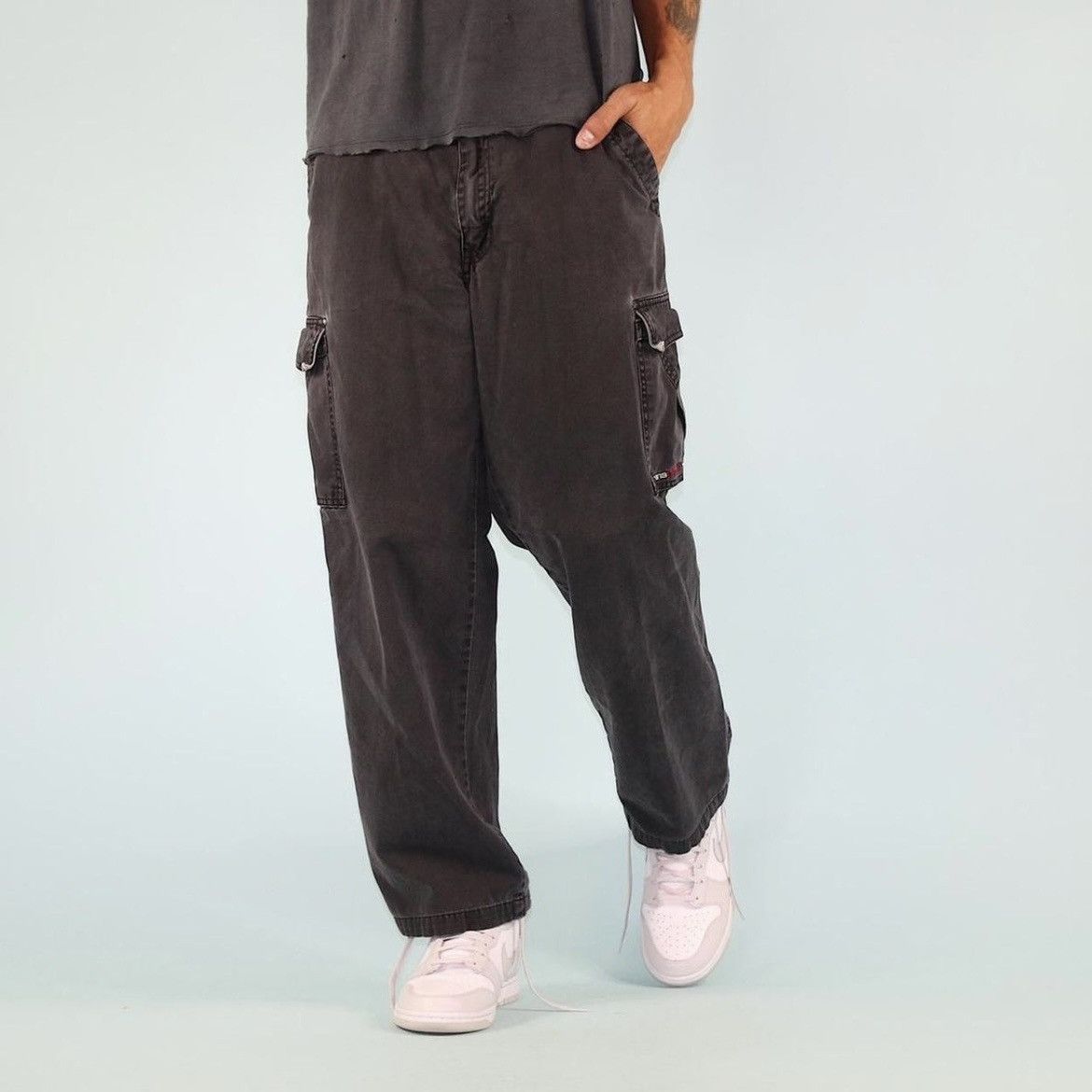 Vintage Vintage 2000s Transnine Baggy Cargos Size US 33 - 1 Thumbnail